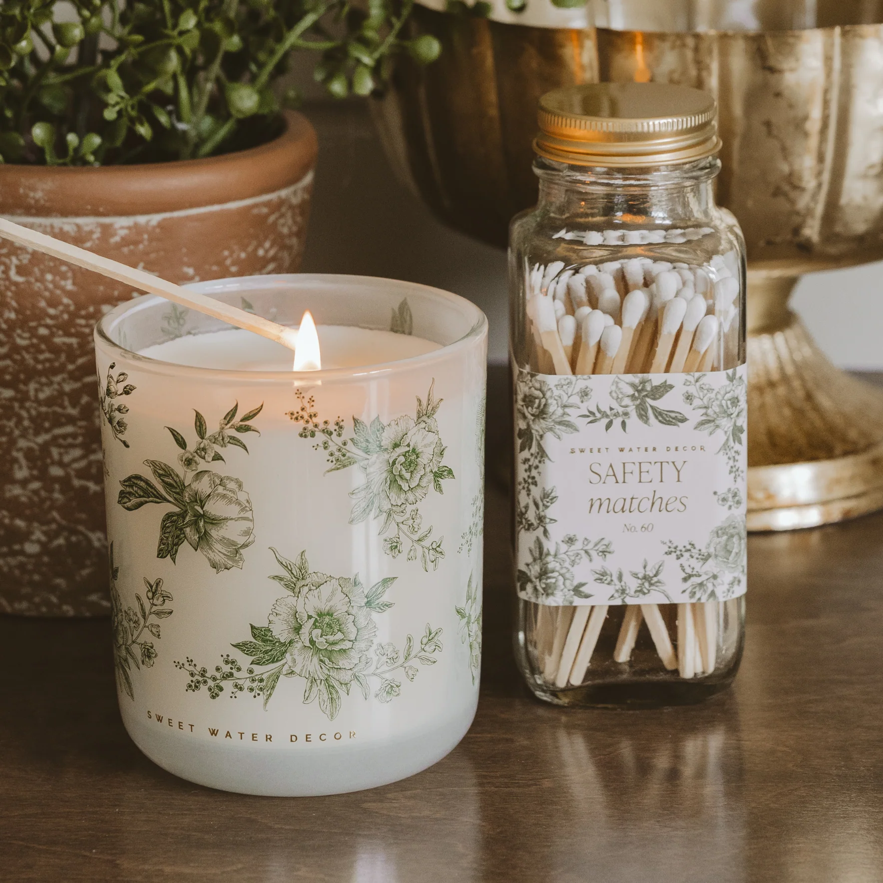 Green Delft Soy Candle - White Translucent Tinted Glass Jar - 12 oz - Image 3
