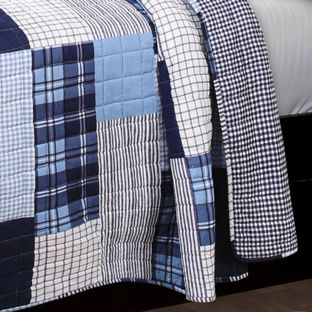 Greenville 3 Piece Quilt Set - Image 11