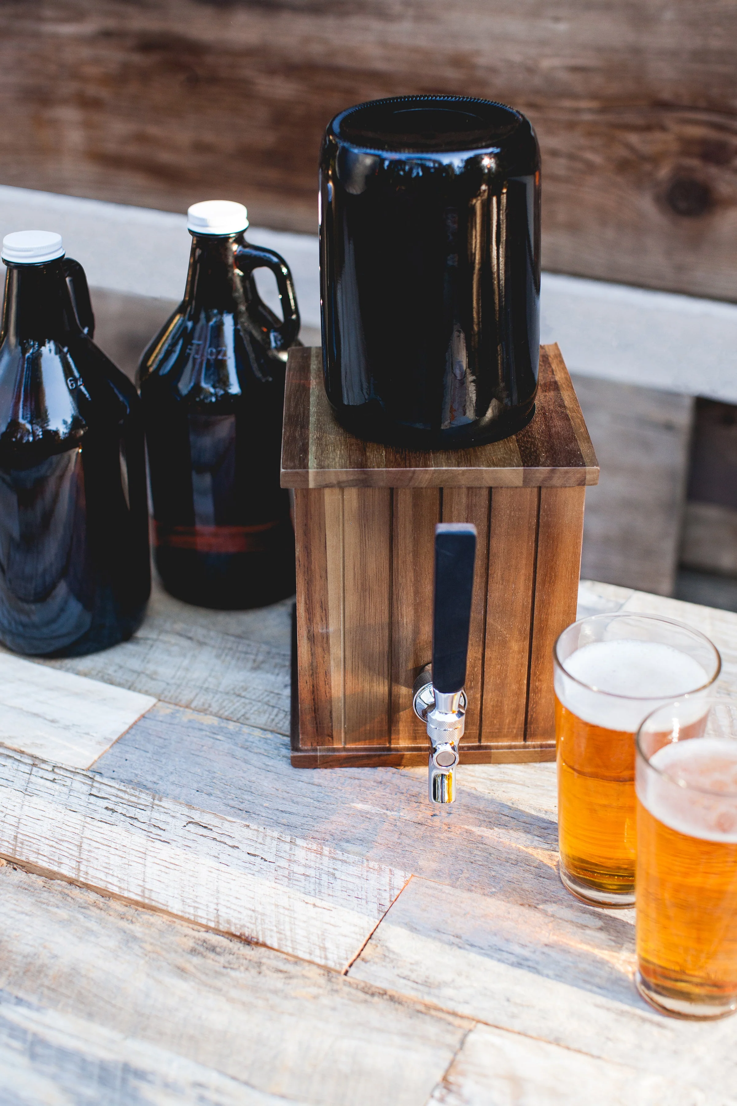Growler Tap with 64 oz. Glass Growler - Image 9