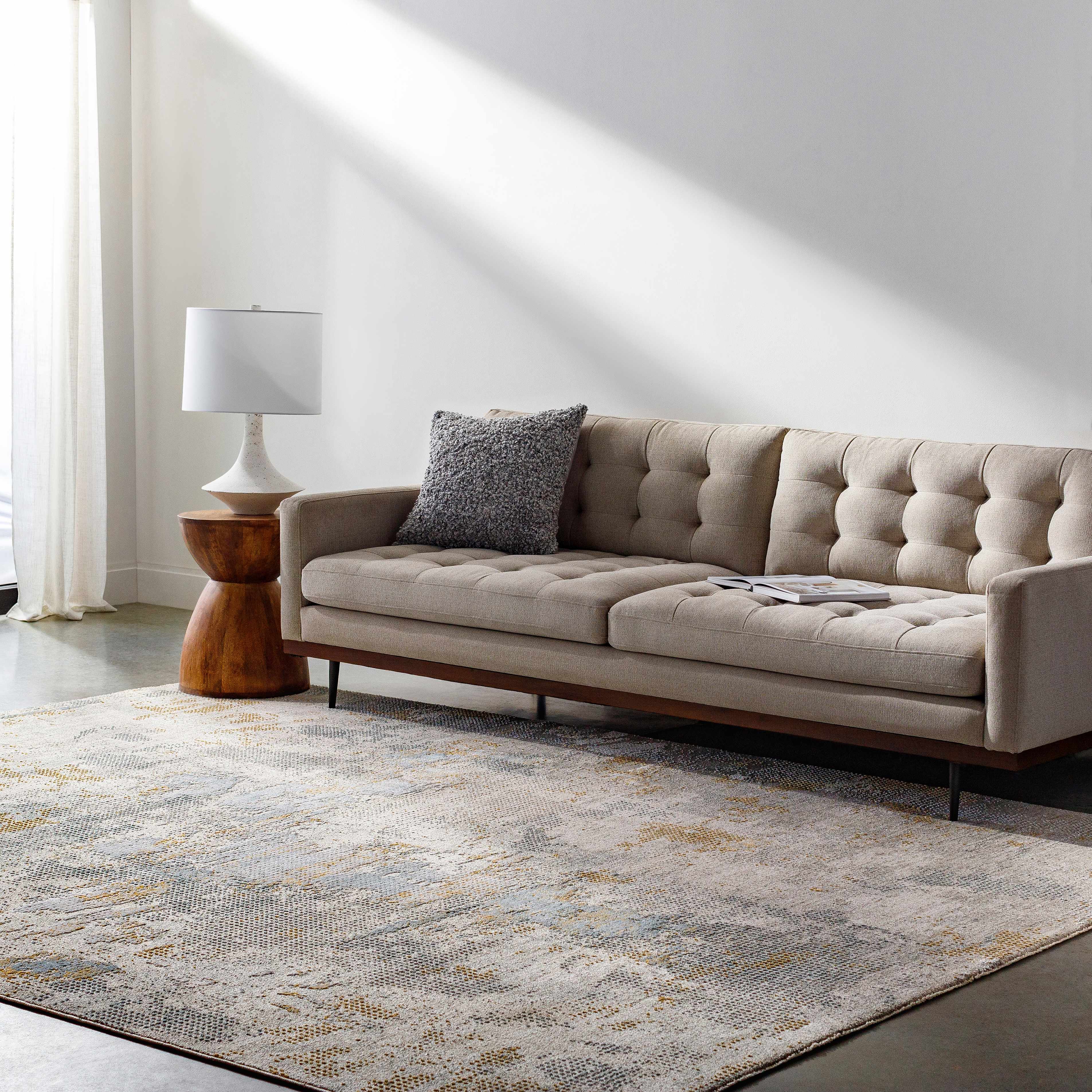 Gryta Textured Rug with Fringes - Image 2