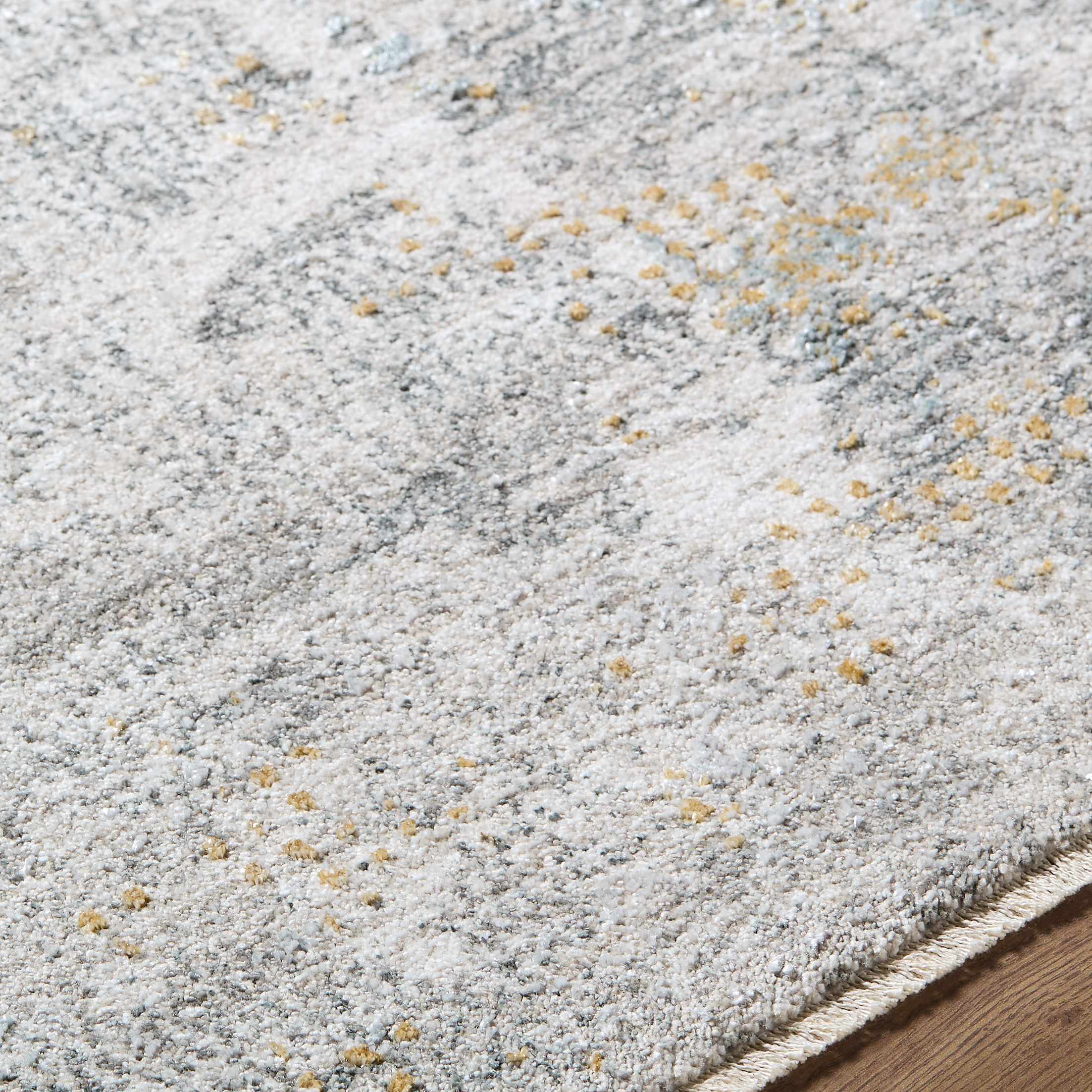 Gryta Textured Rug with Fringes - Image 8
