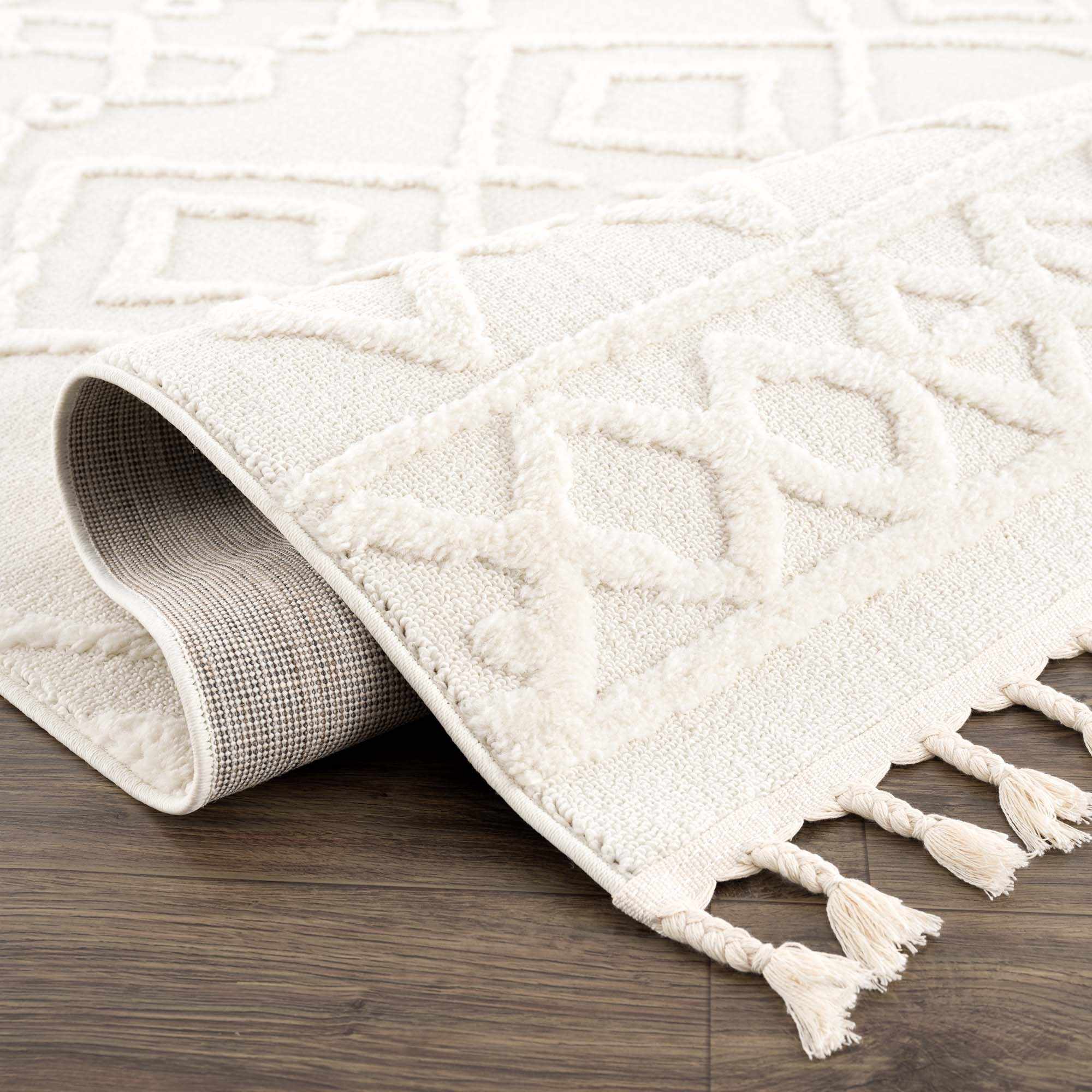Gyundyukoru Area Rug - Image 8