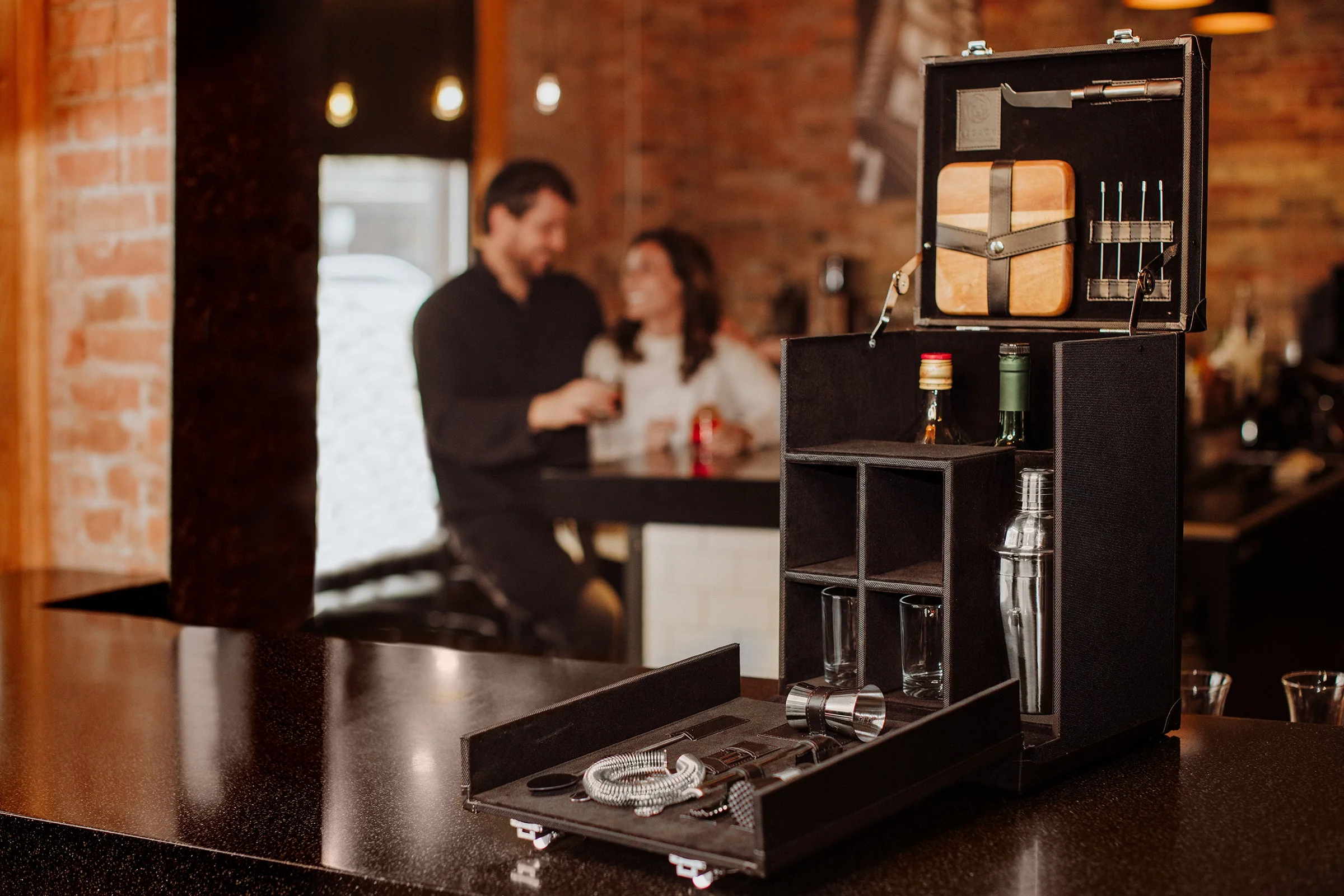 Hamilton Portable Cocktail Bar - Image 3