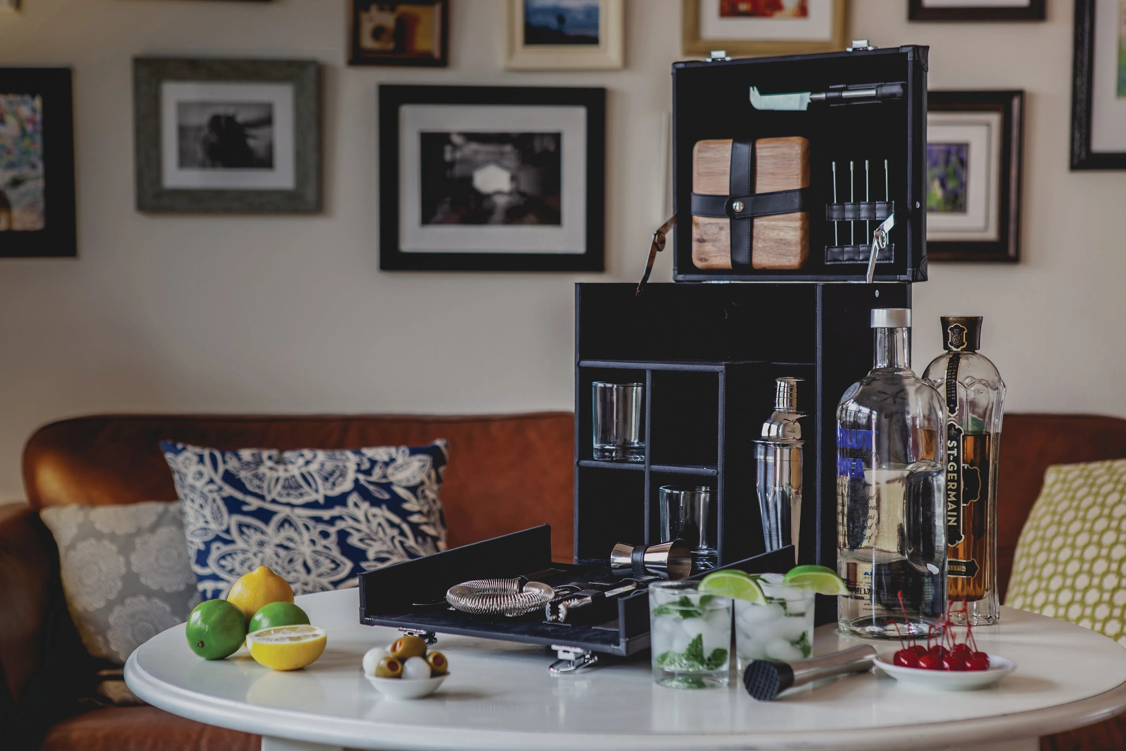 Hamilton Portable Cocktail Bar - Image 4