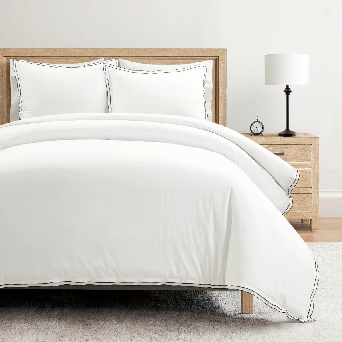 Hampton Double Flange Embroidered Contrast Edge Duvet Cover Set - Image 10