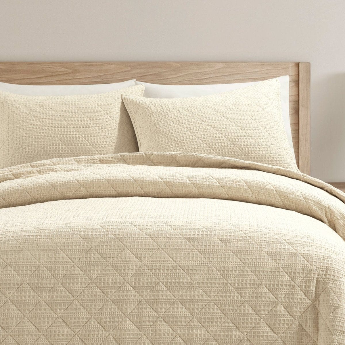 Haniya Solid Waffle Woven Cotton Textured Quilt Set - Image 5