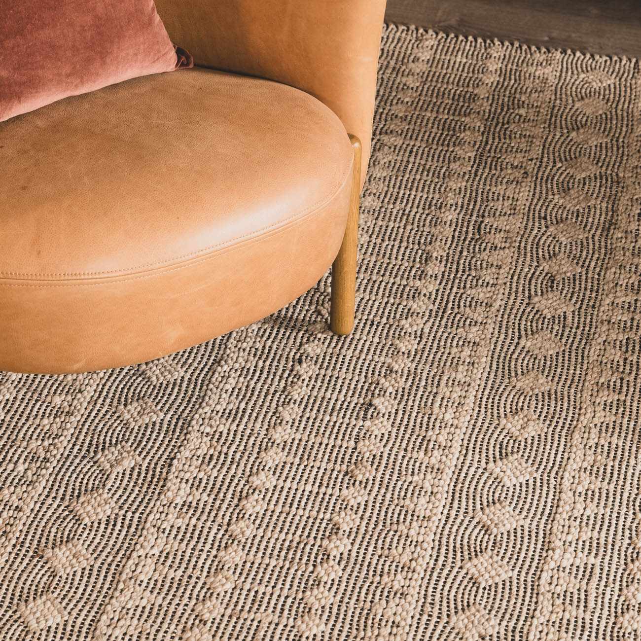 Hanston Handmade Faux Silk Rug - Clearance - Image 11