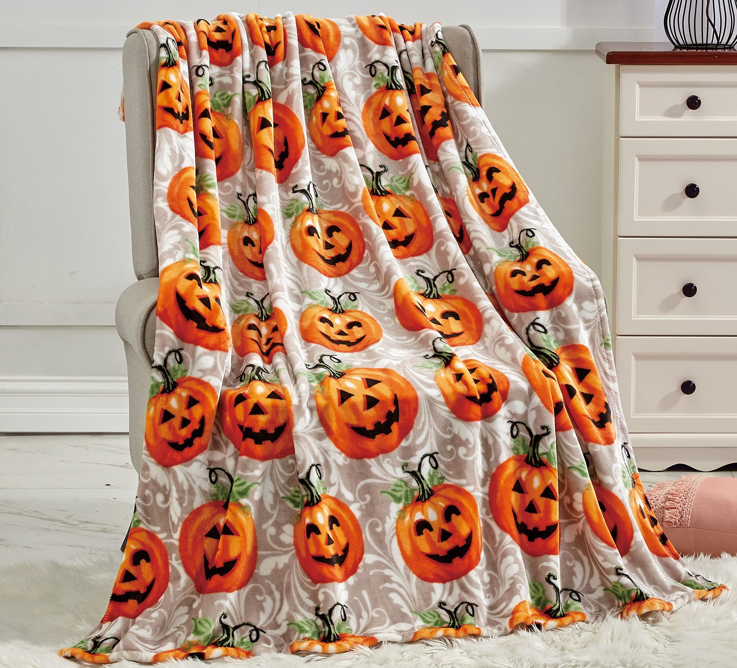 Happy Halloween Microplush Throw Blanket (50 X 60 Inch) - Pumpkins - Image 5