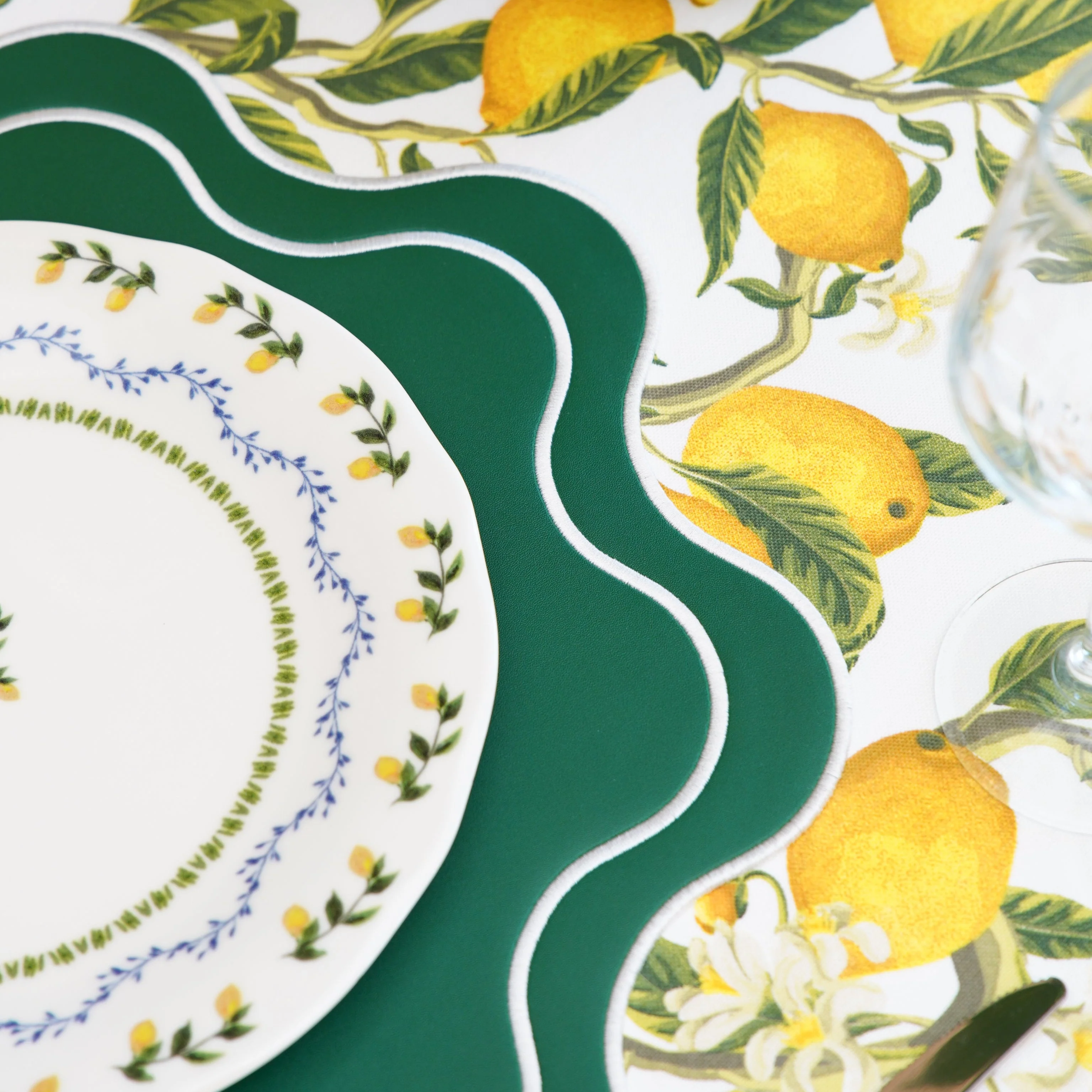 HAVEN GREEN WAVY EDGE FAUX LEATHER PLACEMAT - Image 6