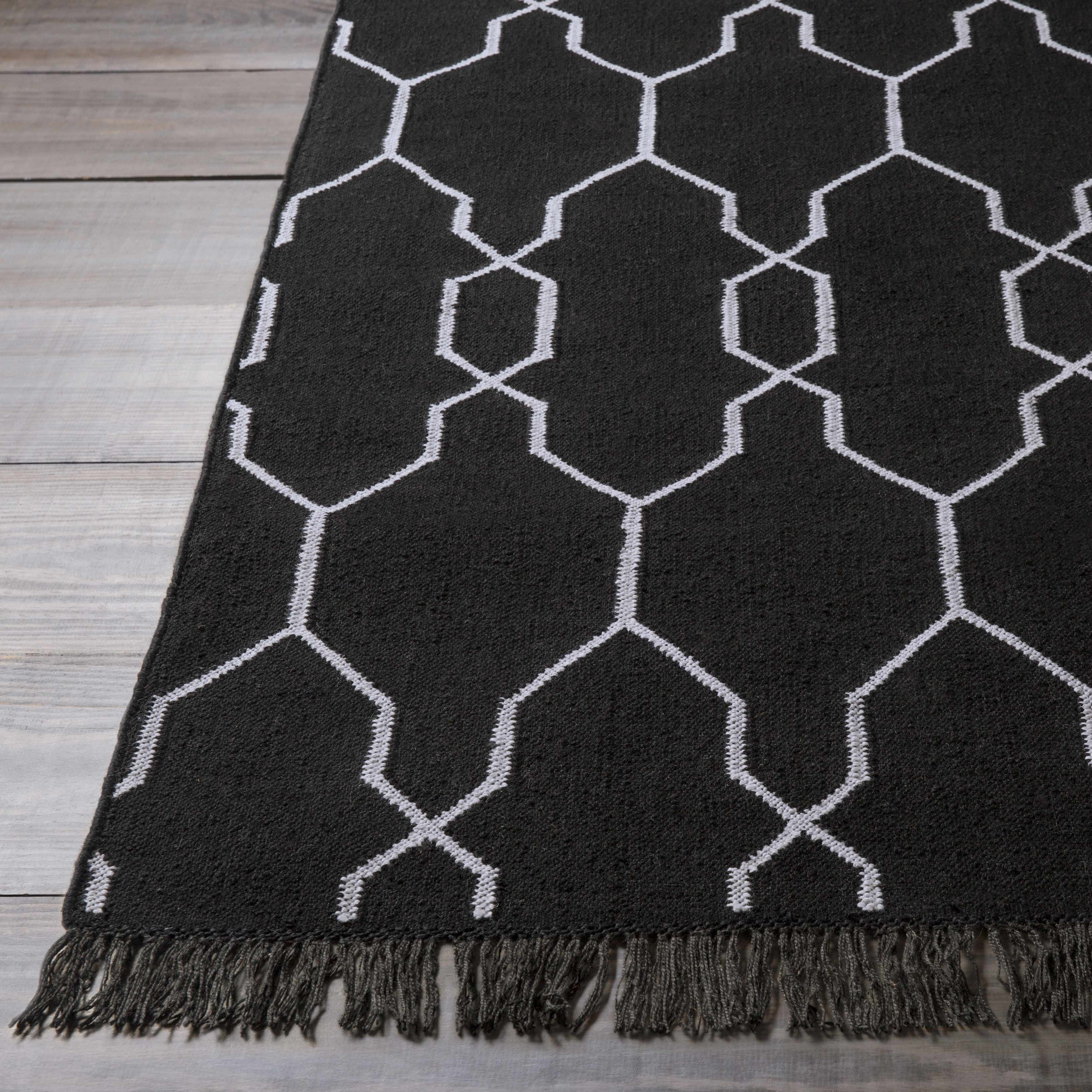 Hawthorne Indoor & Outdoor Rug - Clearance - Image 3