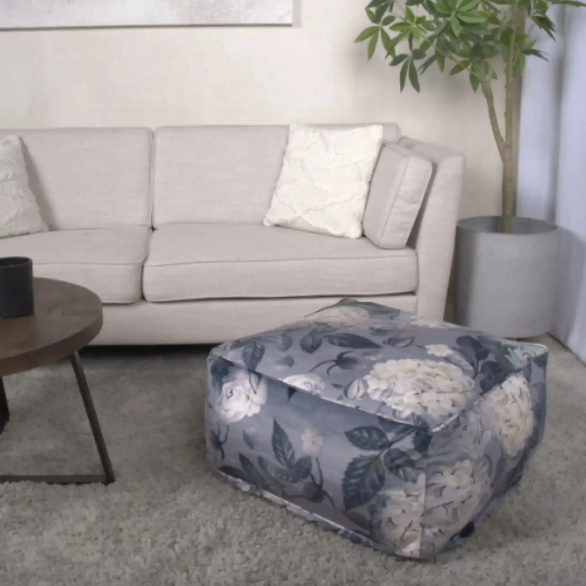 Hazel - Large Square Pouf With Flower Print - Image 5