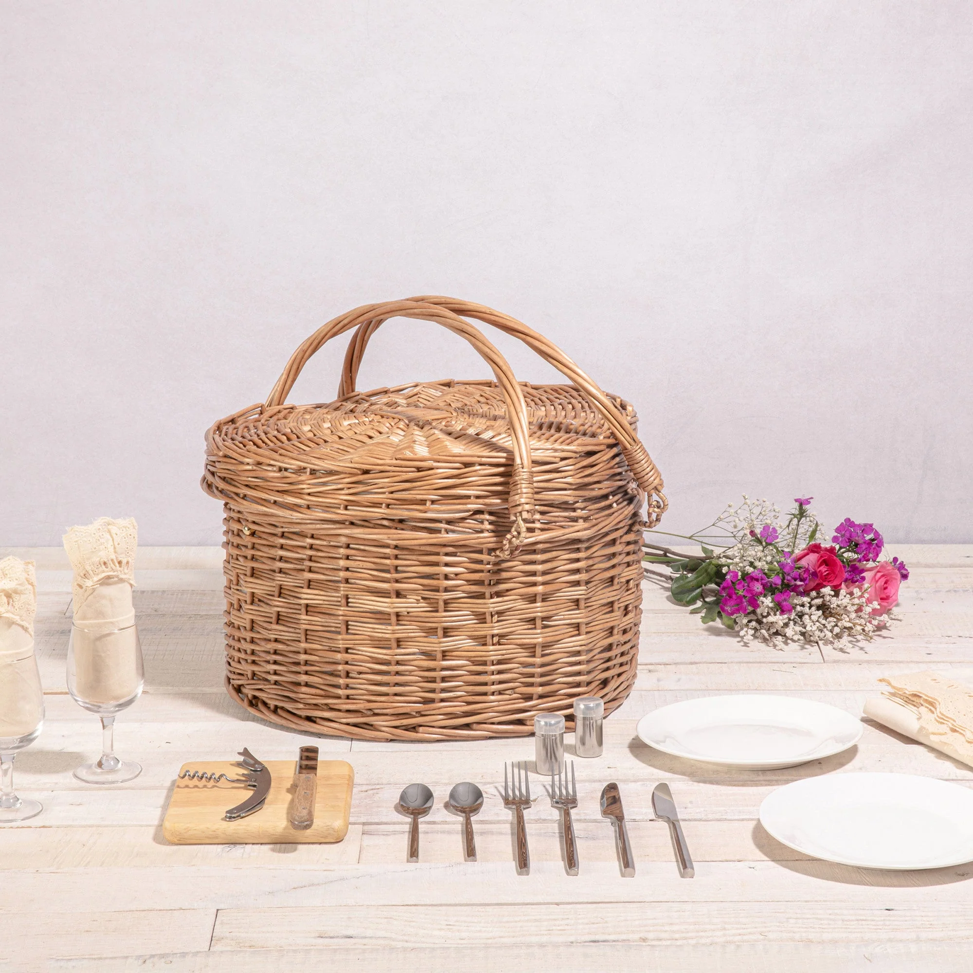 Heart Picnic Basket - Image 2