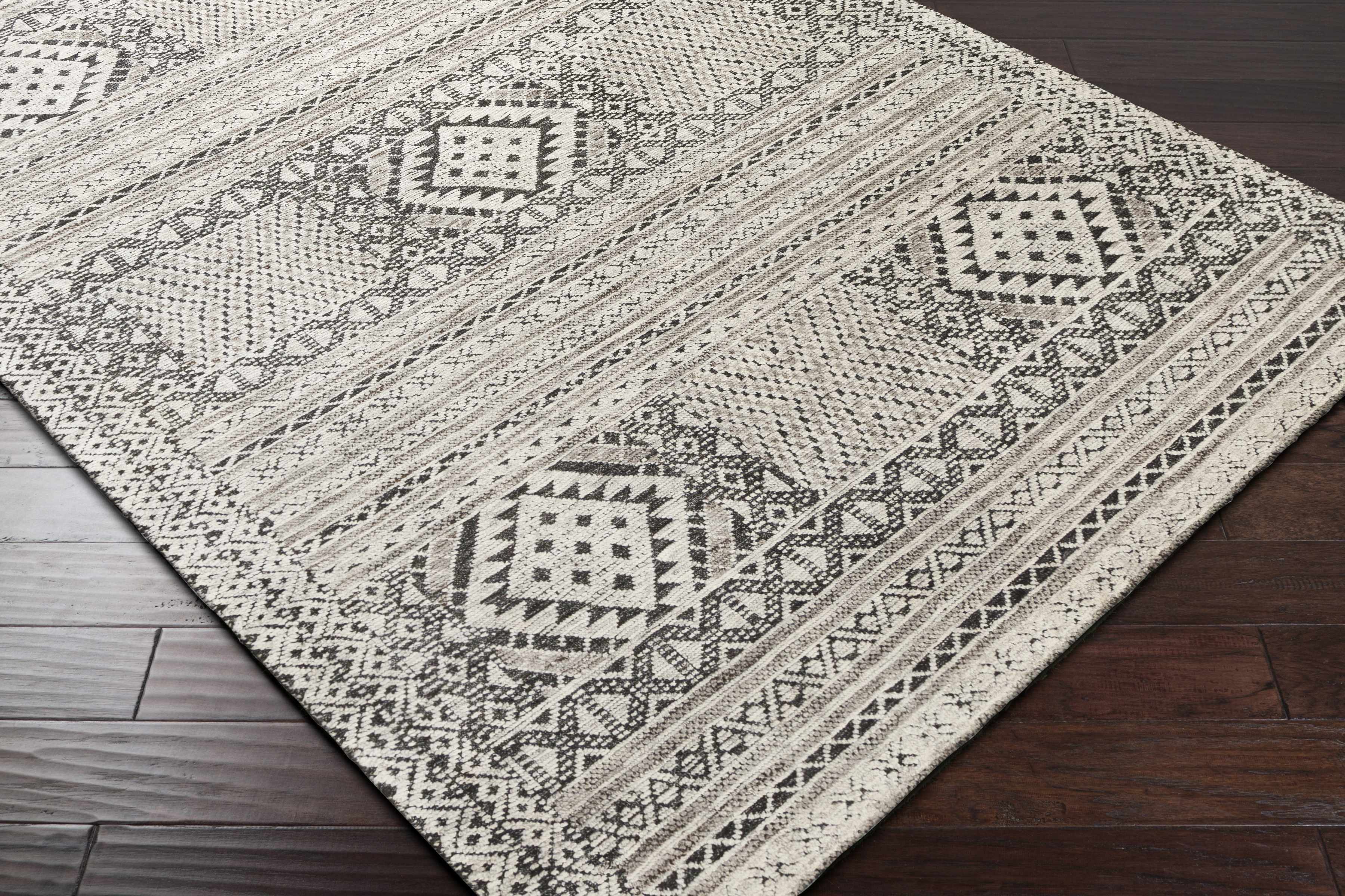 Hemyock Premium Wool&Viscose Carpet - Clearance - Image 2
