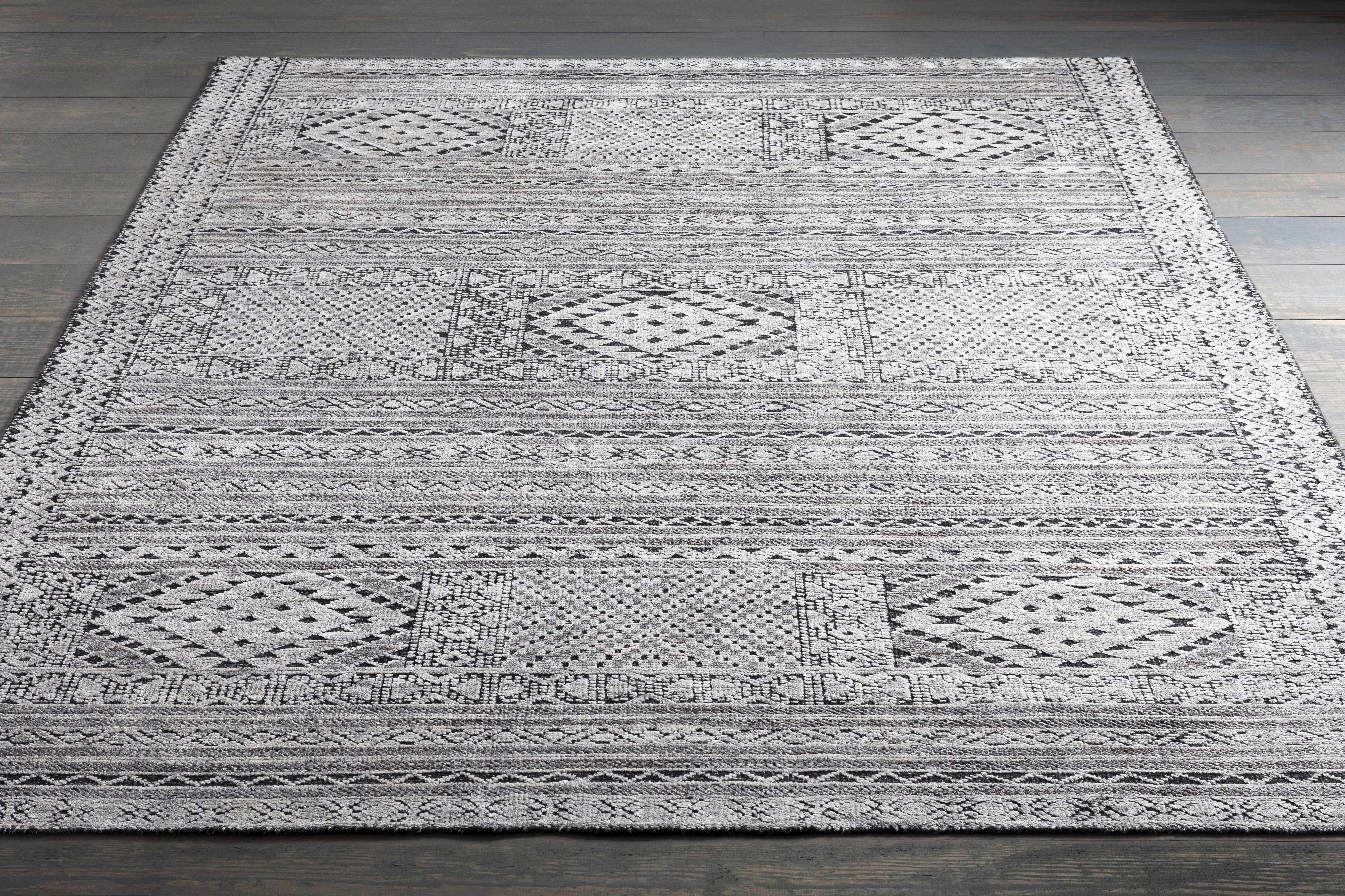Hemyock Premium Wool&Viscose Carpet - Clearance - Image 3