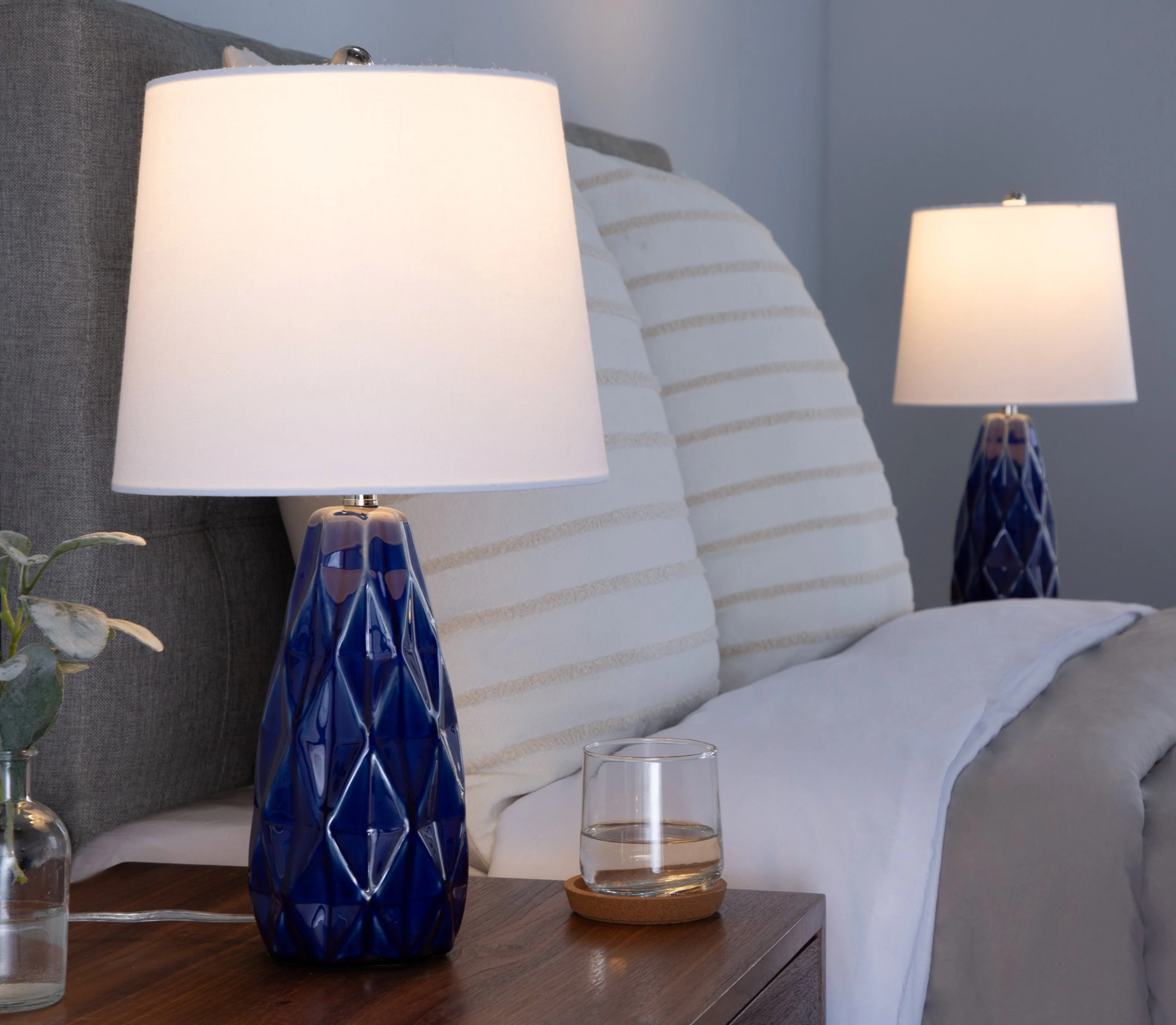 Hex 20' Contemporary Ceramic Accent Lamp Set of 2 - Image 6