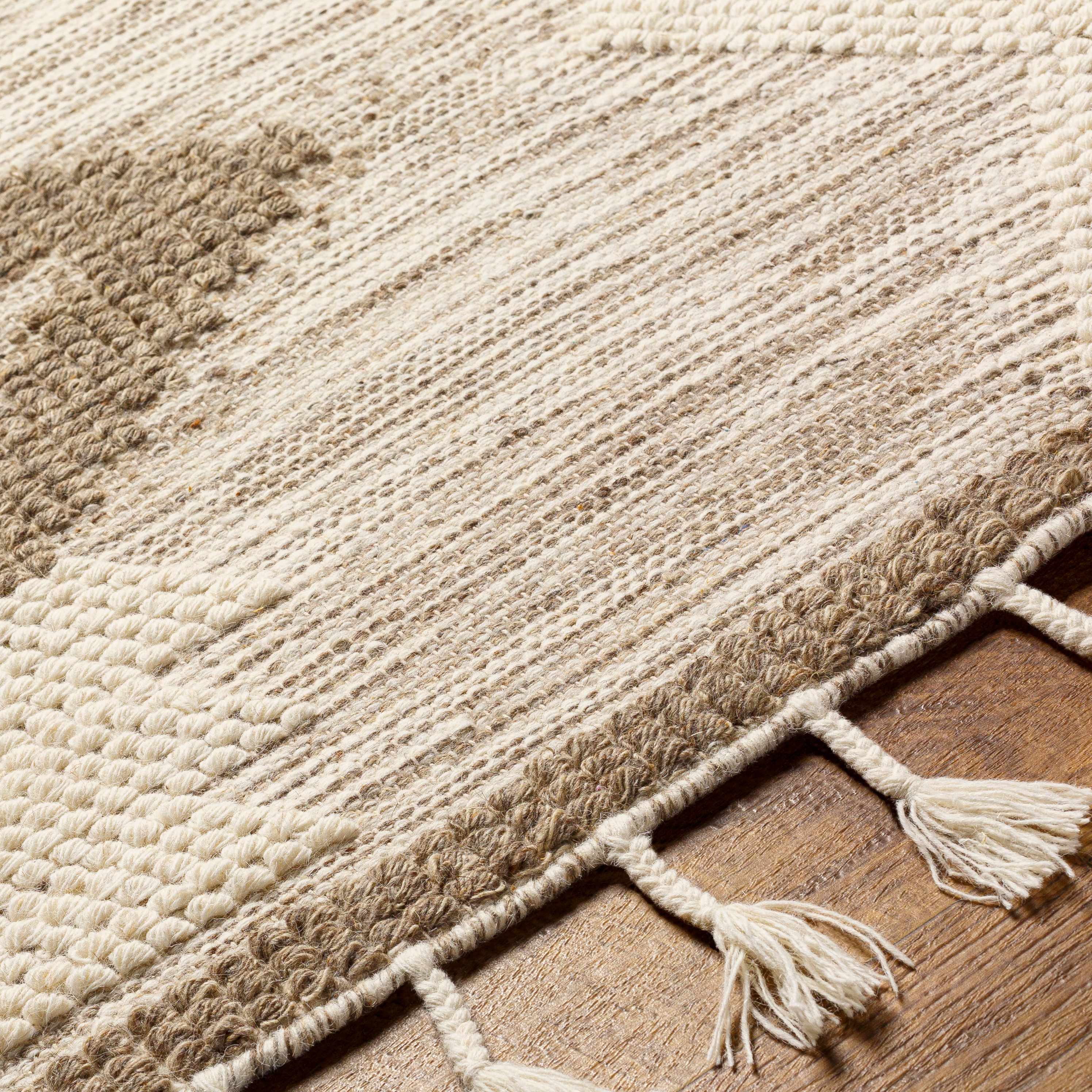 Highpoint Tasseled Jute Rug - Clearance - Image 10