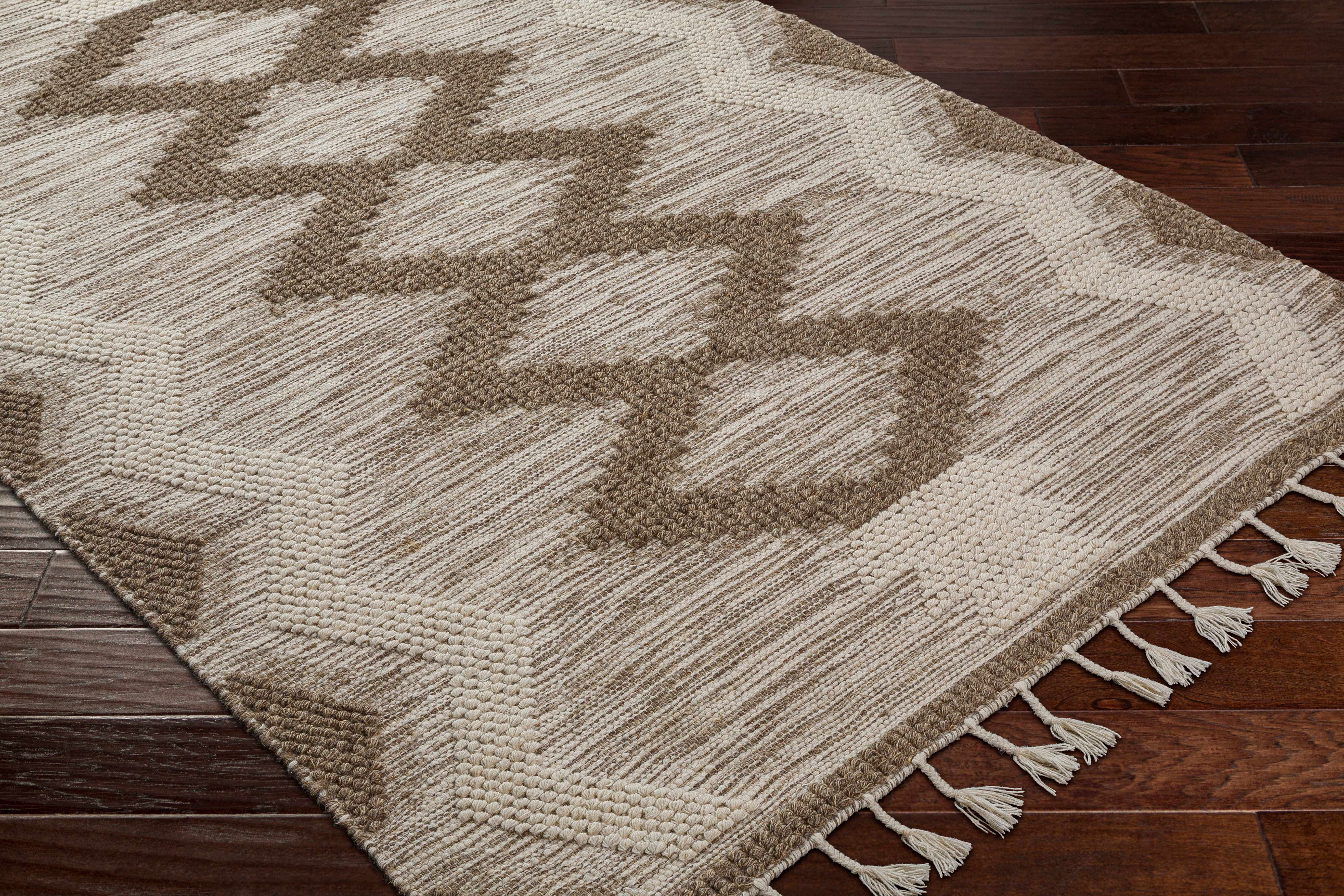 Highpoint Tasseled Jute Rug - Clearance - Image 8