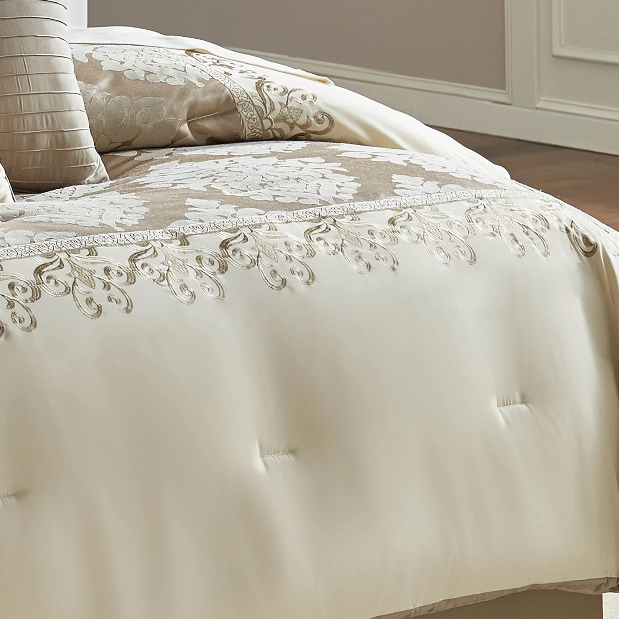 Hillcrest 9-Pc Ivory Damask Jacquard Comforter Ensemble - Image 6