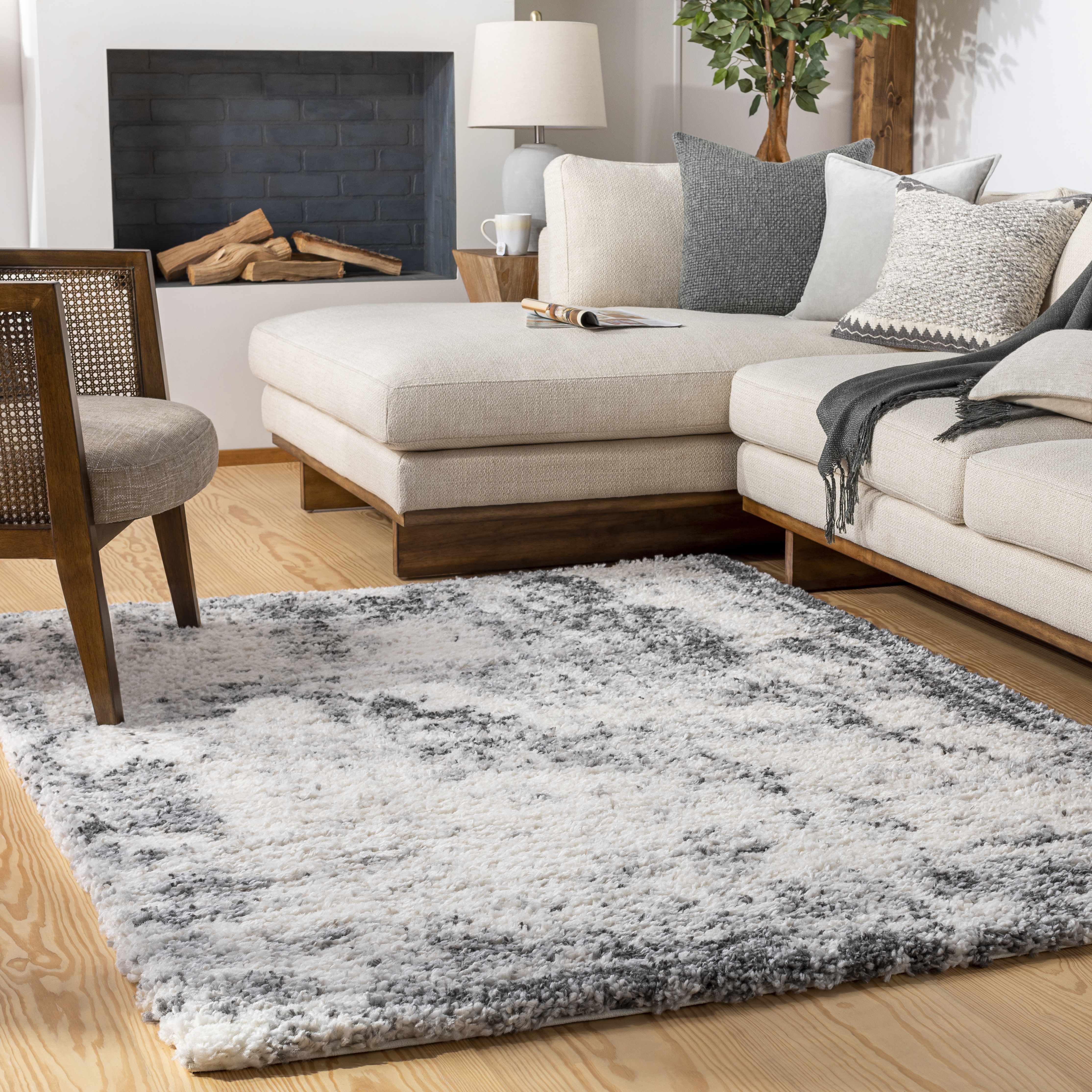 Hilotongan Plush Abstract Area Rug - Image 2