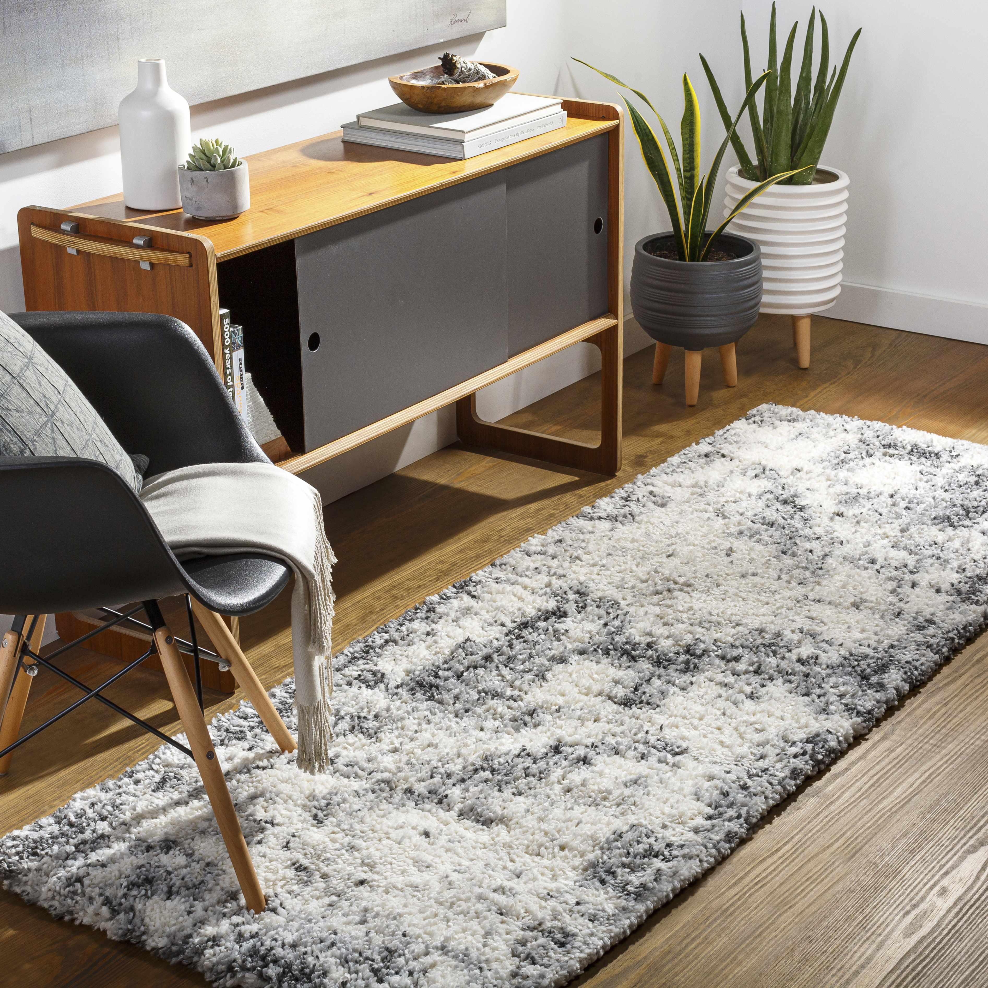 Hilotongan Plush Abstract Area Rug - Image 3