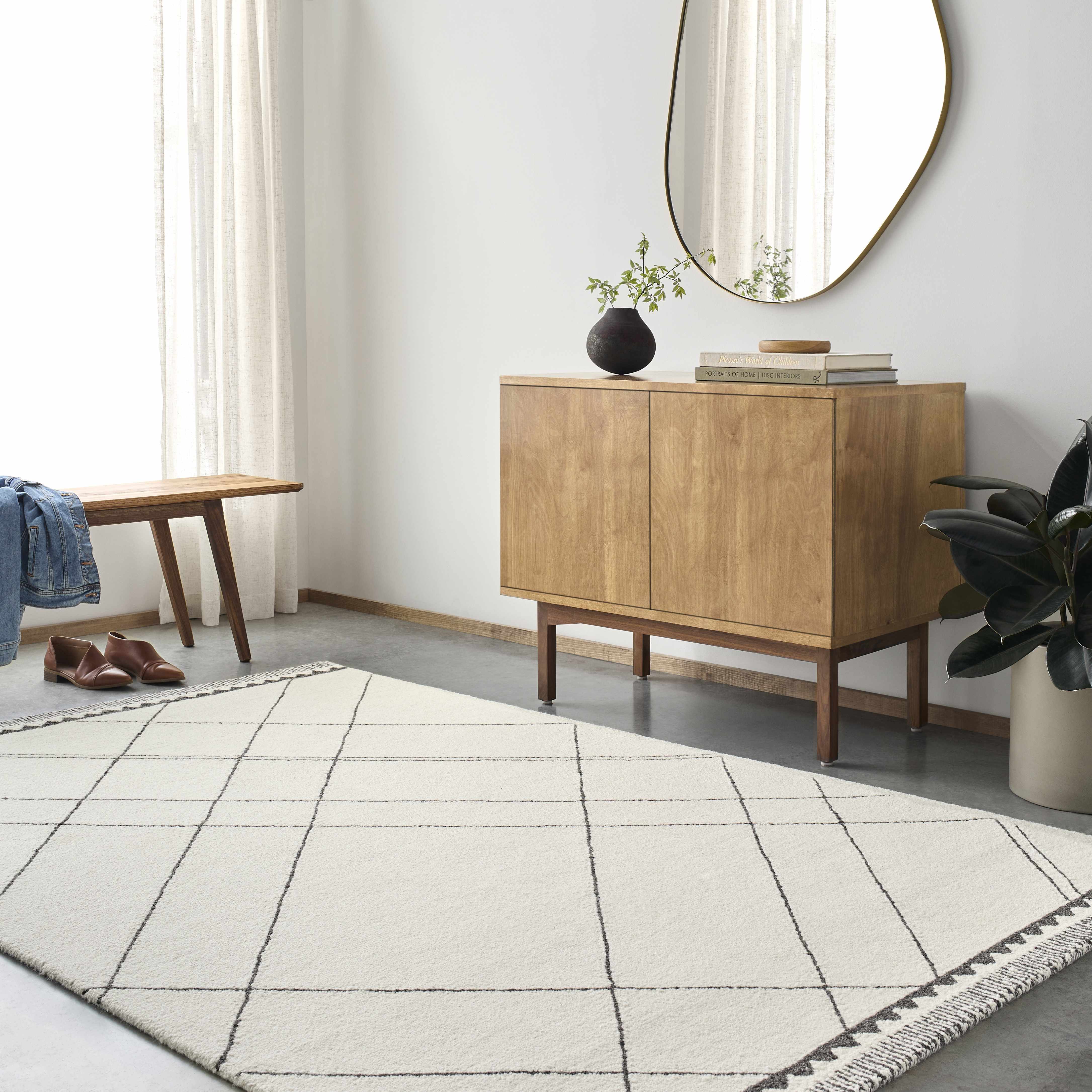 Holle Area Rug - Image 2
