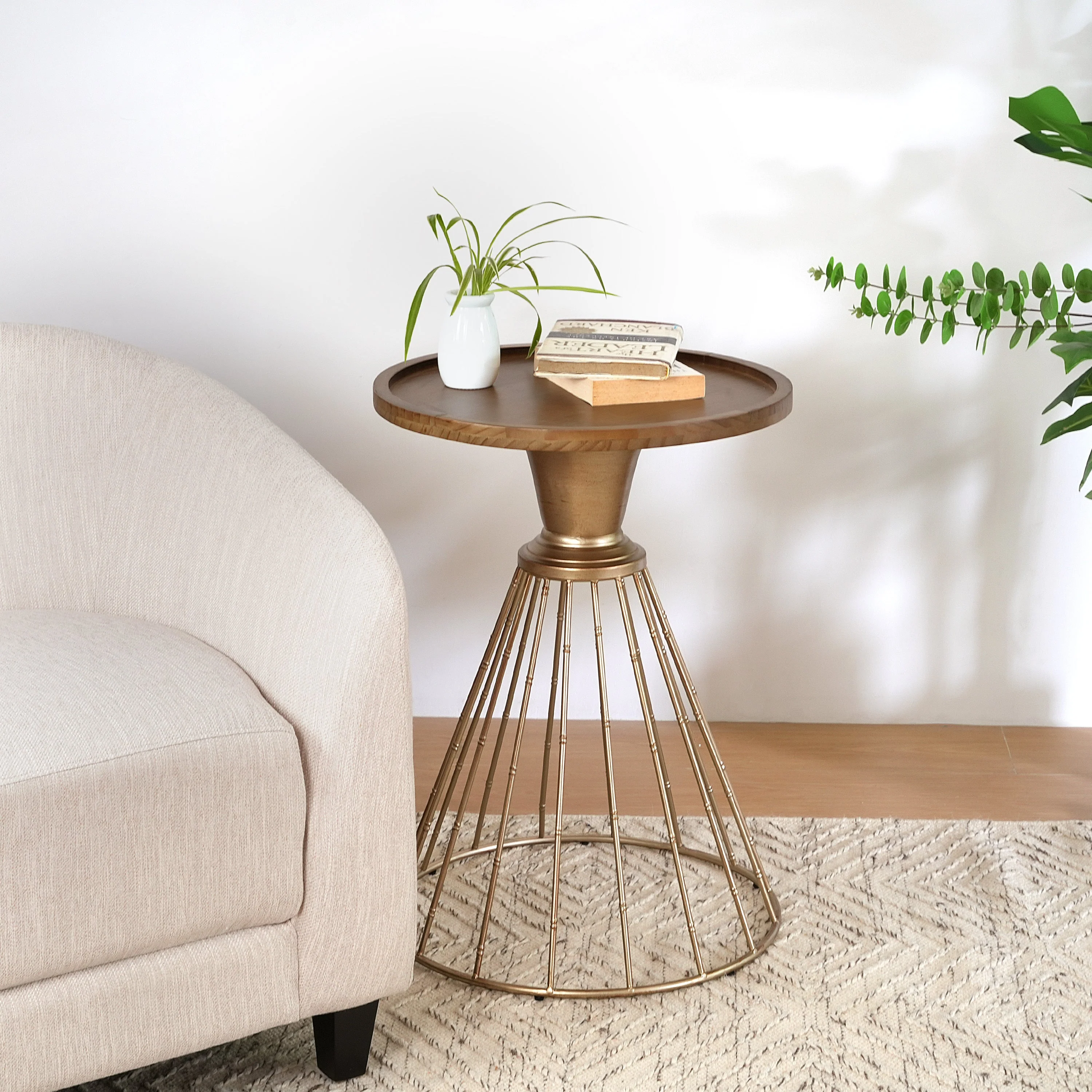 Hollow Edge Retro Art Pine Side Table with Antique Gold and Natural Color - Image 4