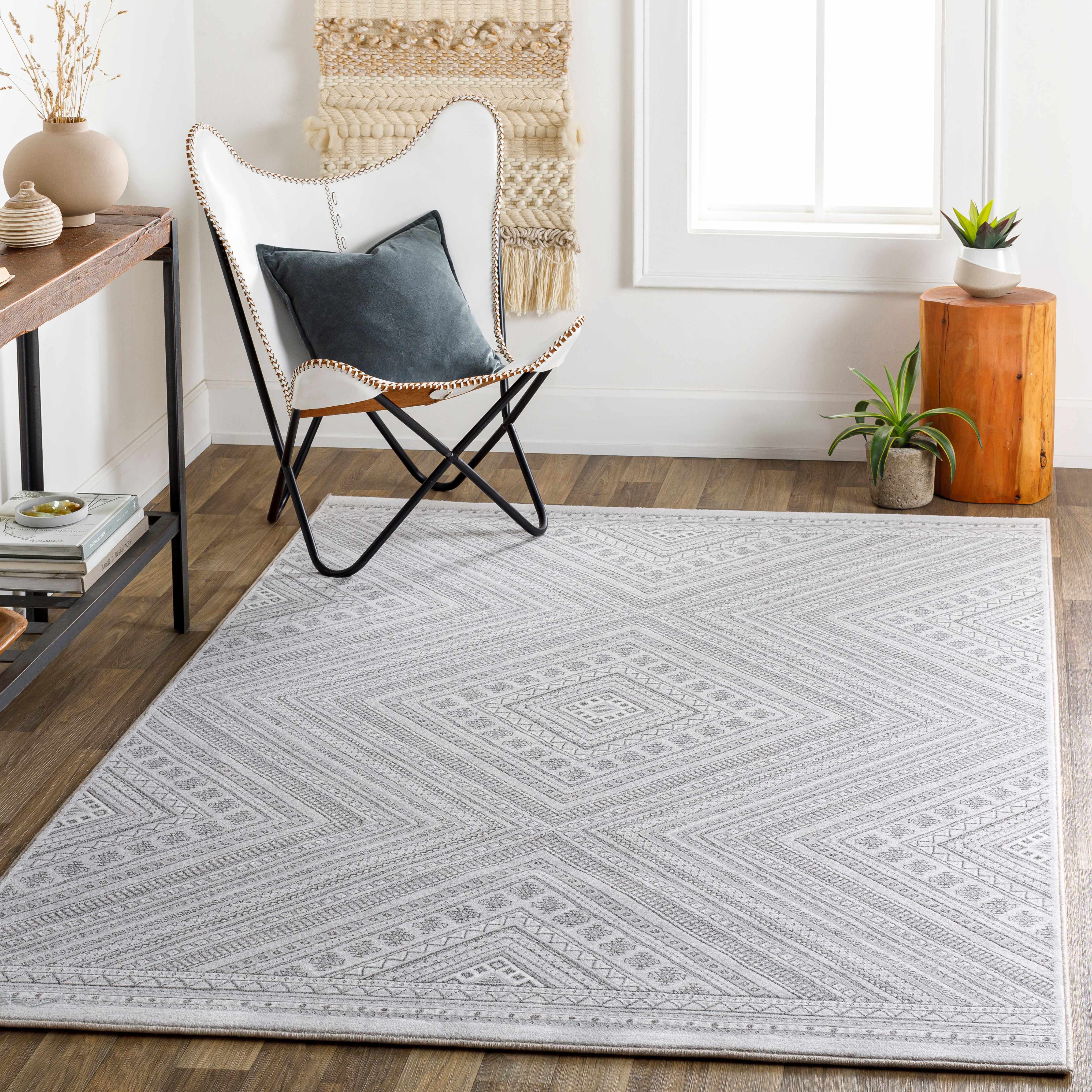 Holytown 5x7 Gray Geometric Rug - Clearance - Image 4