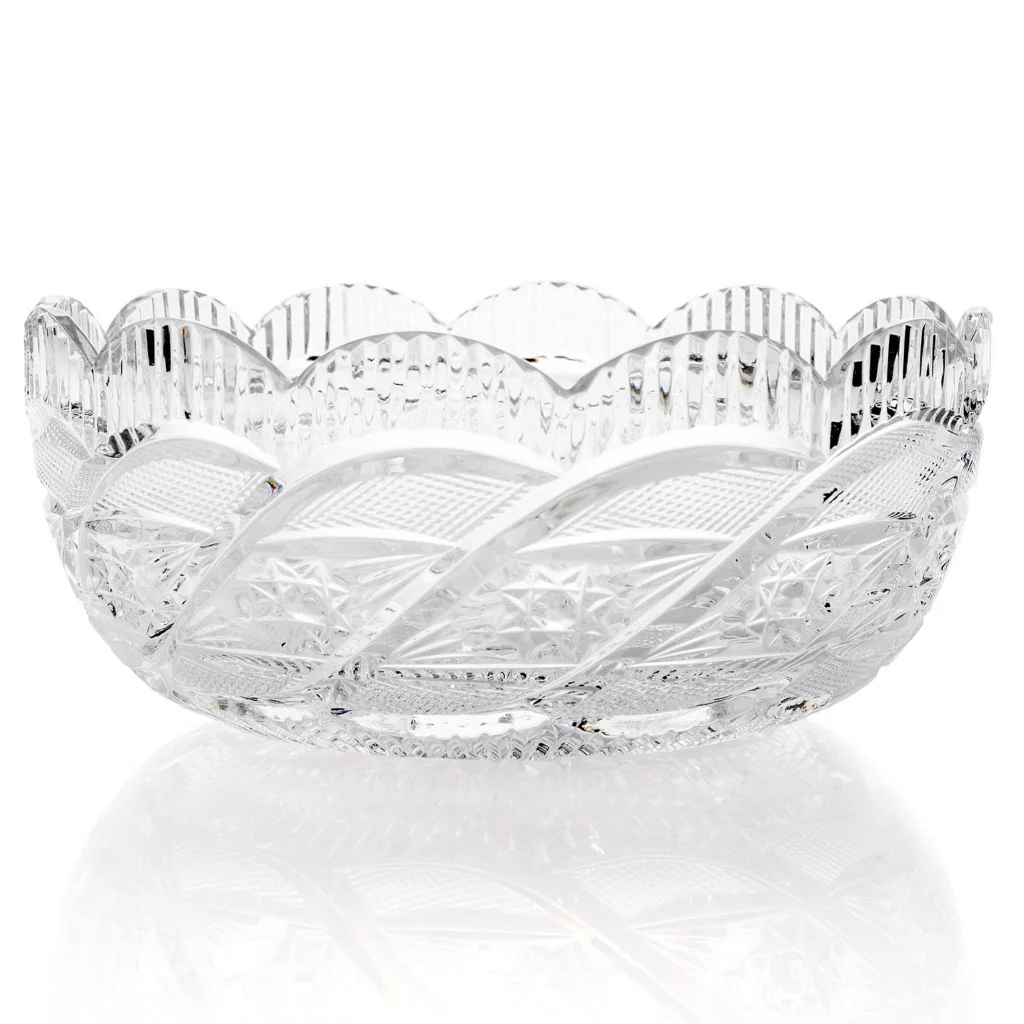 House of Waterford 8" Handmade Diamond, Upright & Wedge Cut Bowl - Image 3