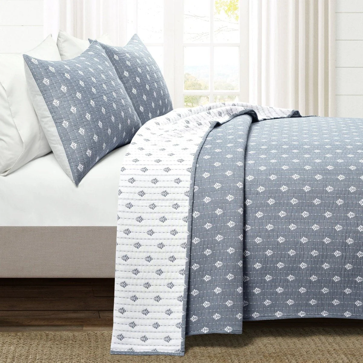 Hygge Kantha Pick Stitch Yarn Dyed Cotton Jacquard Quilt/Coverlet Set - Image 10