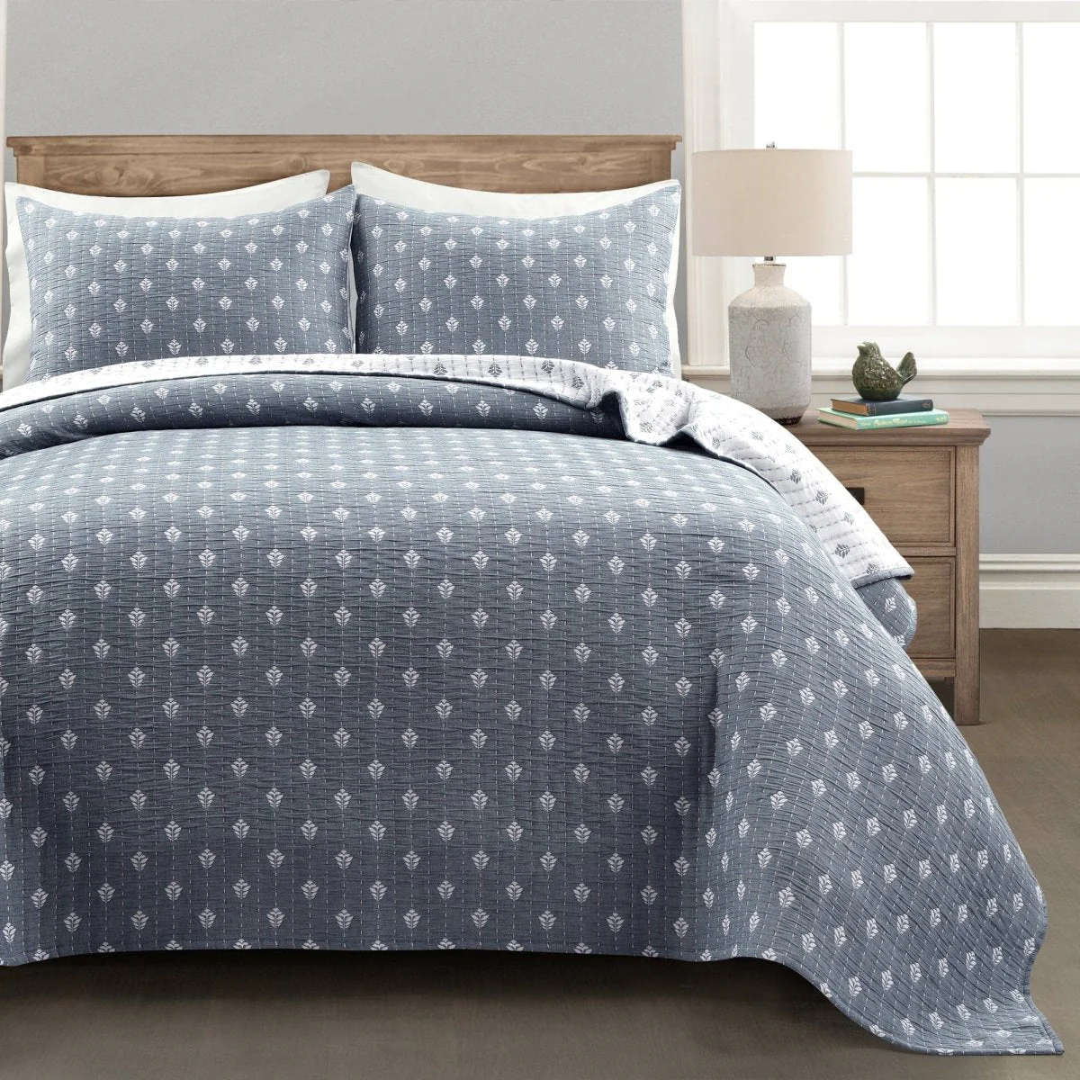 Hygge Kantha Pick Stitch Yarn Dyed Cotton Jacquard Quilt/Coverlet Set - Image 6