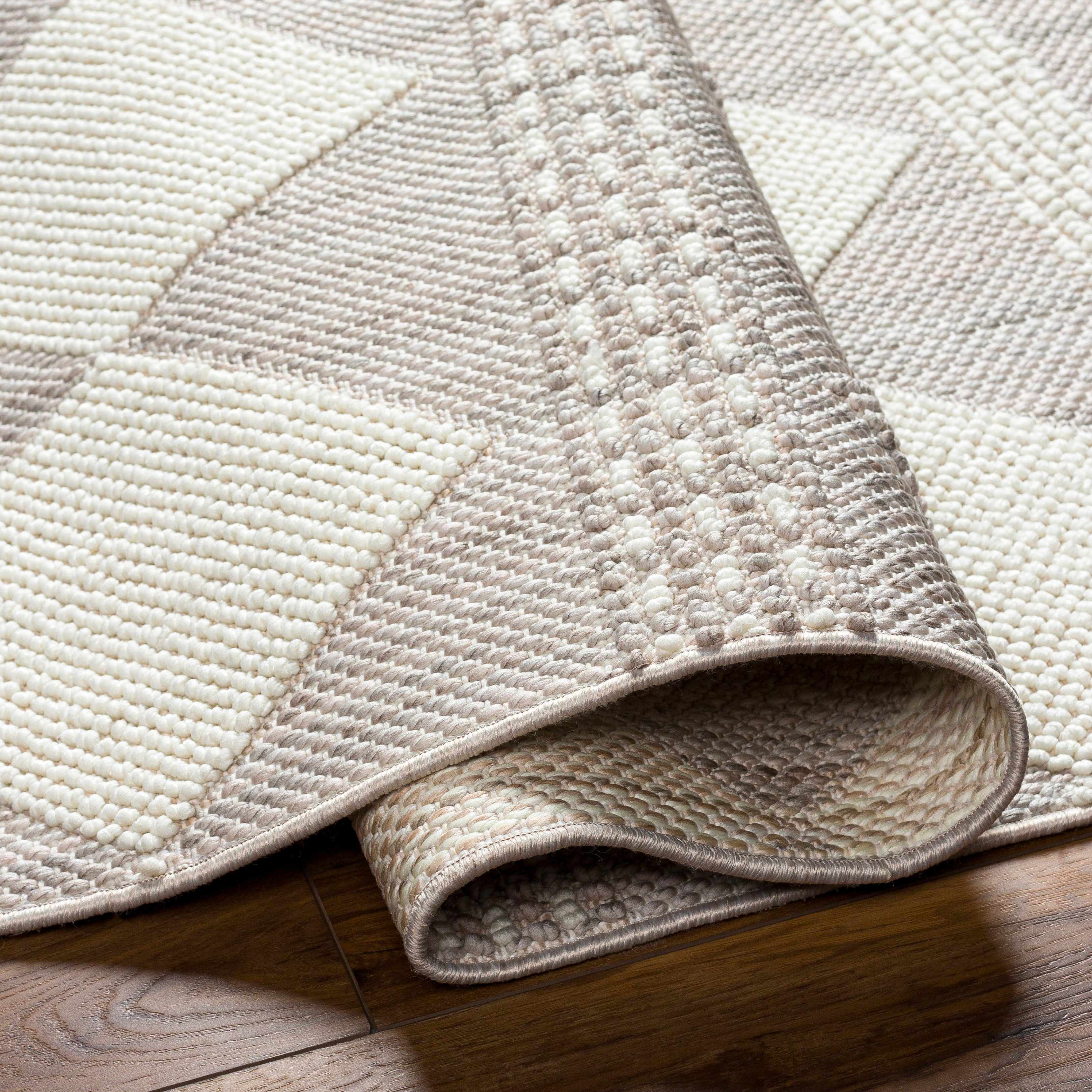 Igone Area Rug - Image 7