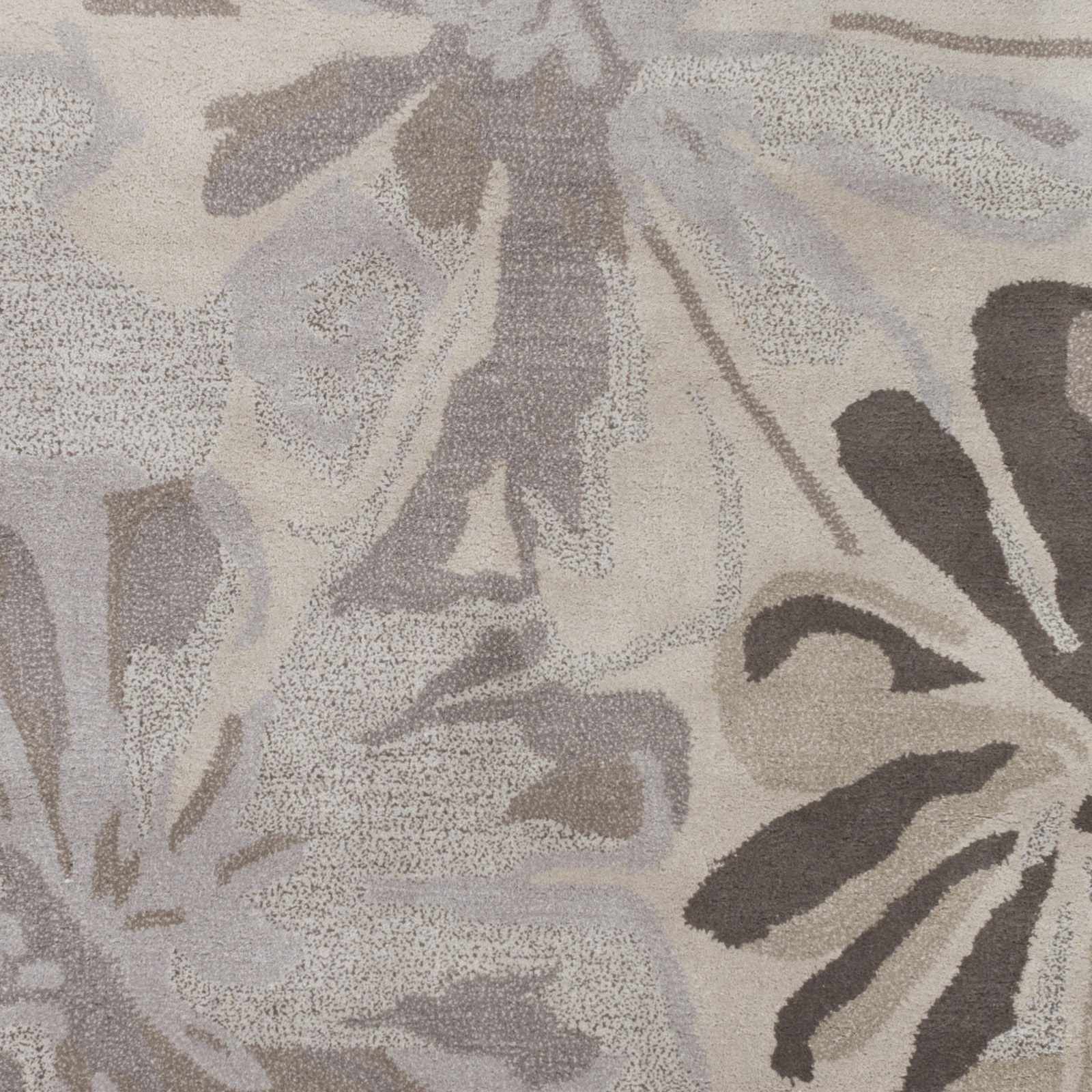 Ilfeld Athena Gray Floral Wool Rug - Image 6