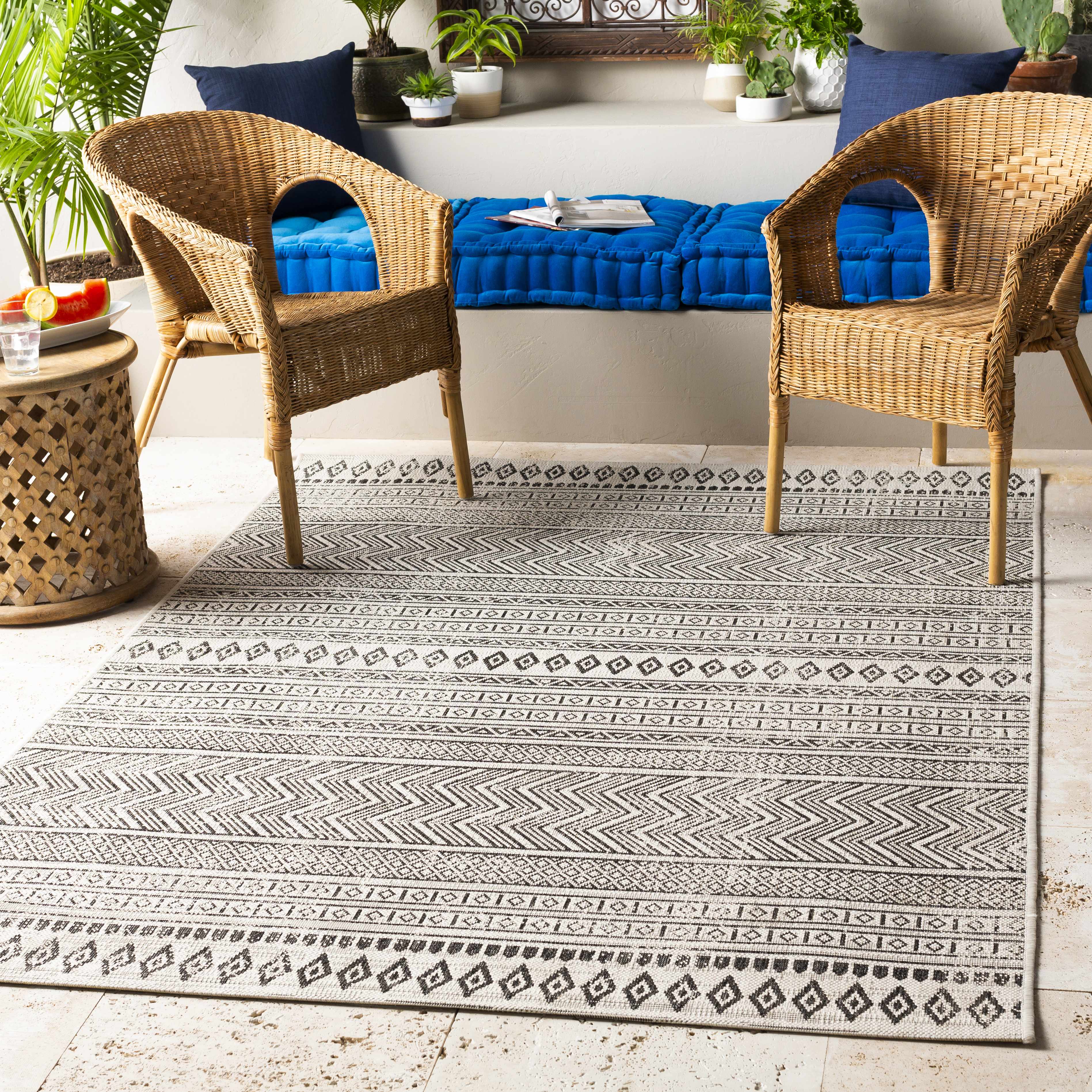 Imboden Black&White Outdoor Rug - Image 3