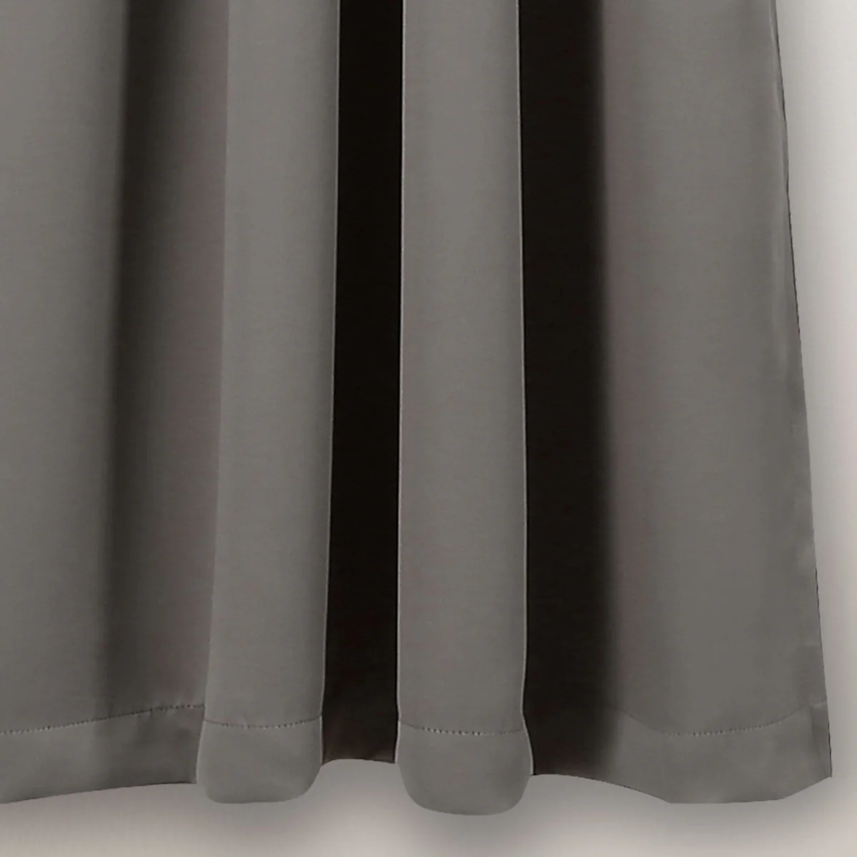 Insulated Grommet Blackout Window Curtain Panel Set - Image 4