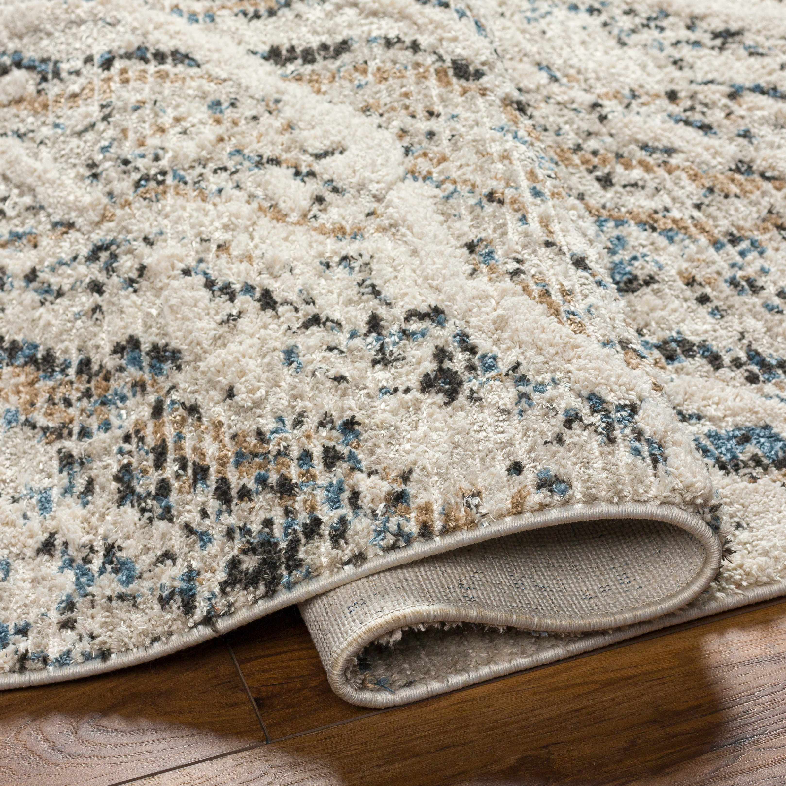 Ioane Area Rug - Image 5