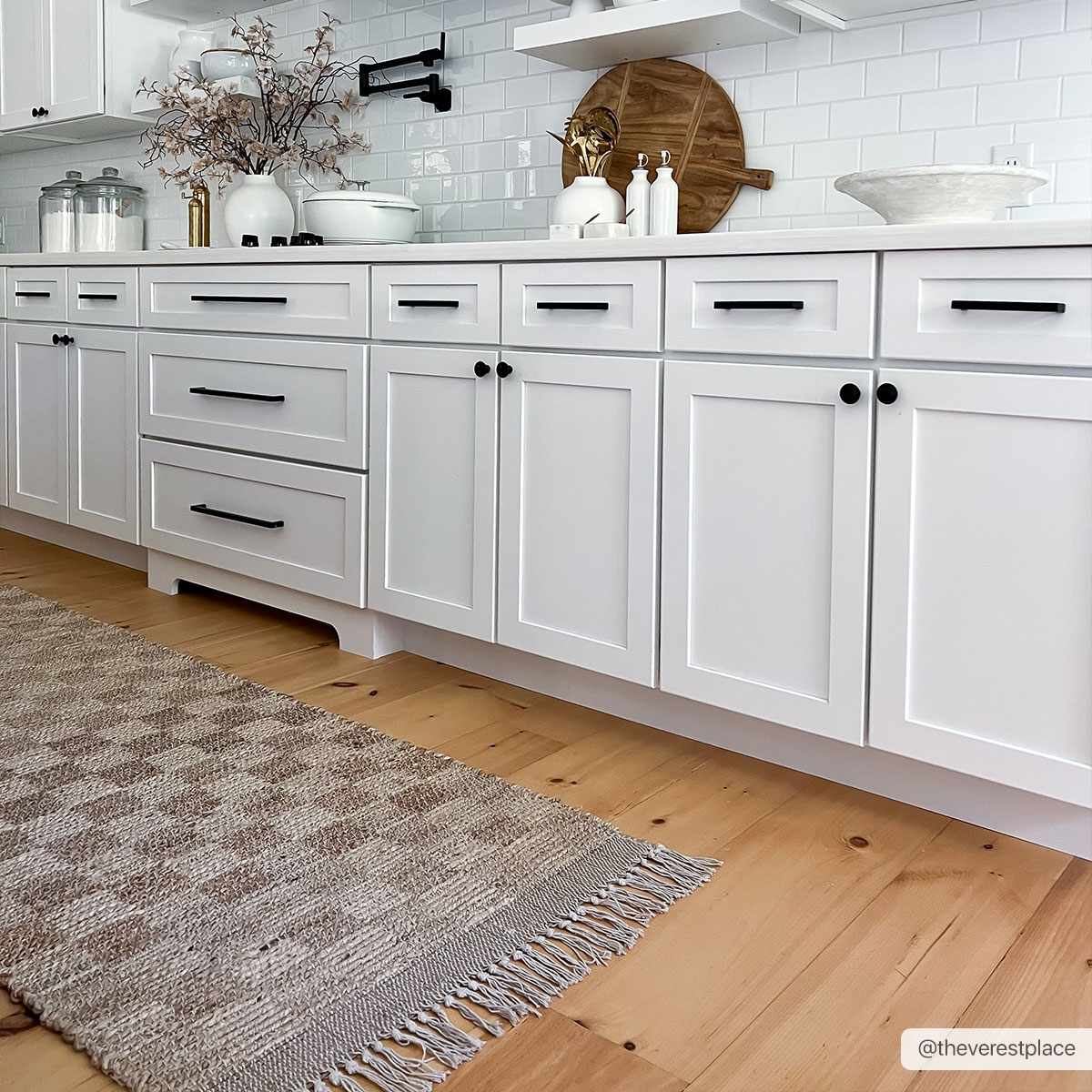 Ionut Checkered Jute Area Rug - Image 11