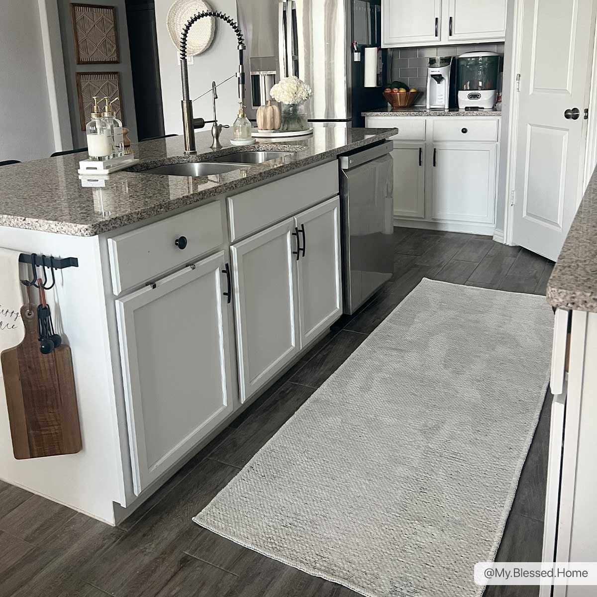 Isako Gray Solid Washable Area Rug - Clearance - Image 4