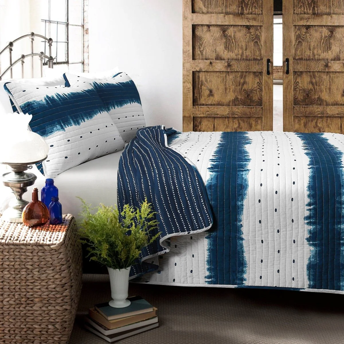 Jane Shibori 3 Piece Quilt Set - Image 2