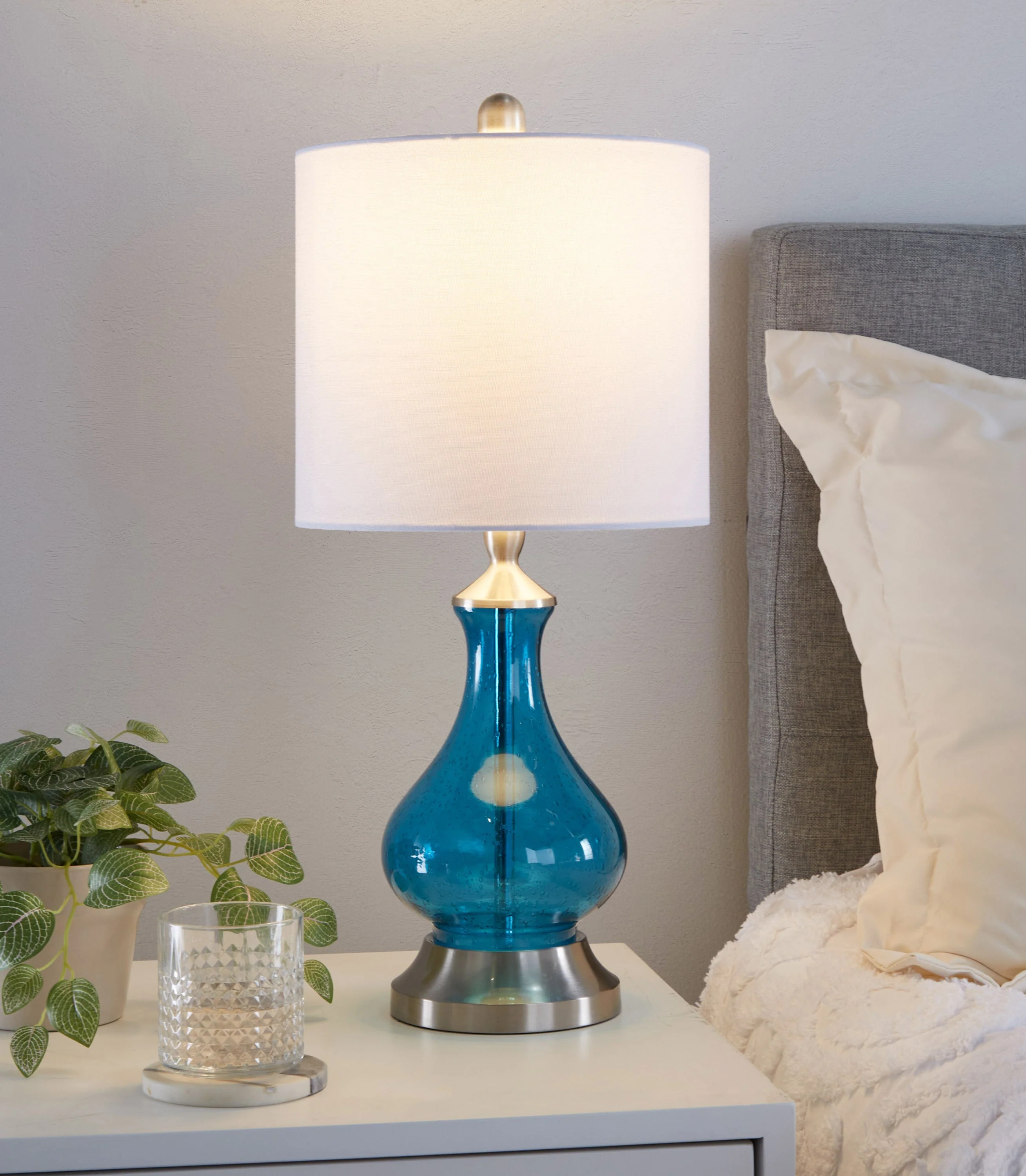 Jasmine 22" Seeded Glass Drum Shade Table Lamp - Image 5