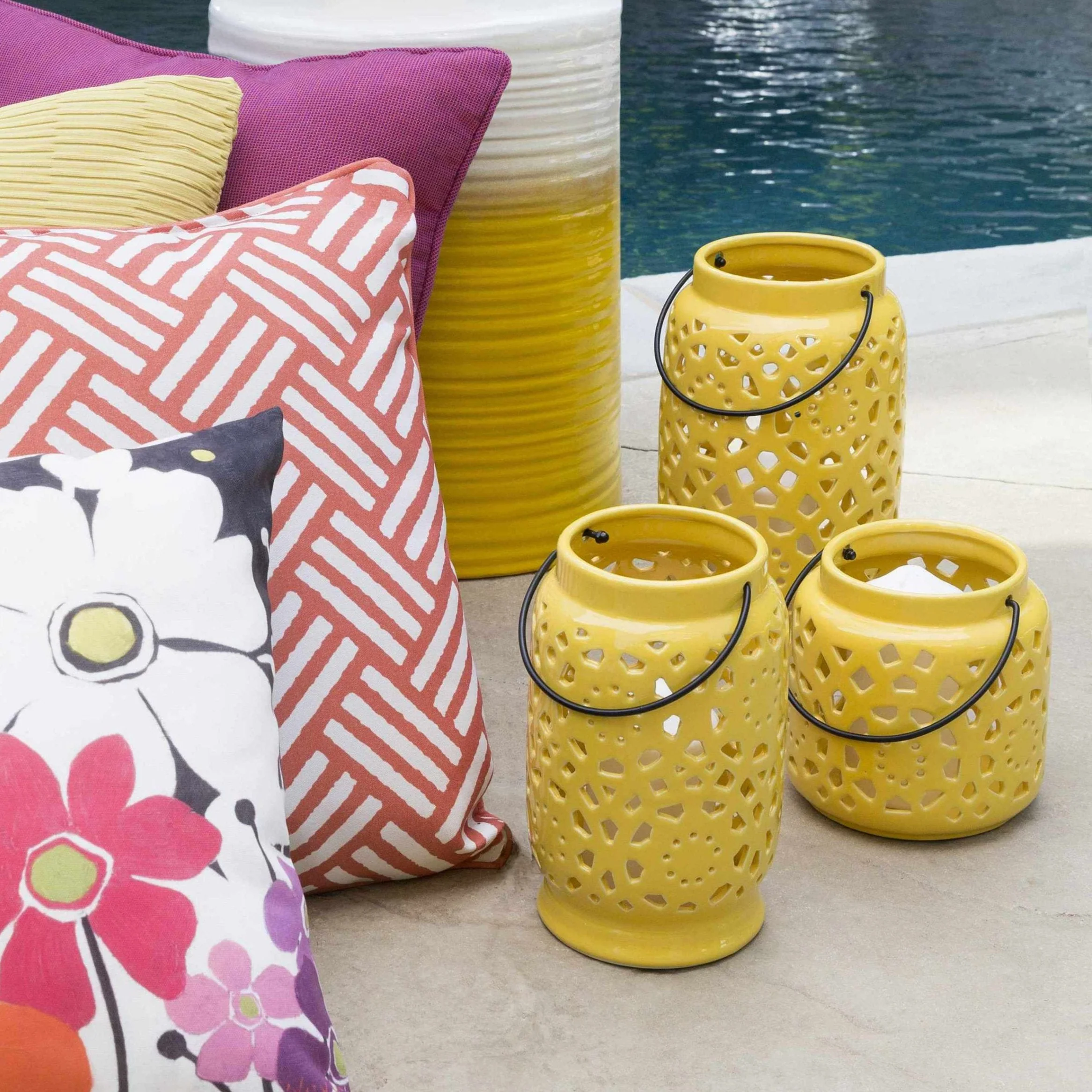 Jeiseyville Yellow Geometric Ceramic Lantern - Image 2