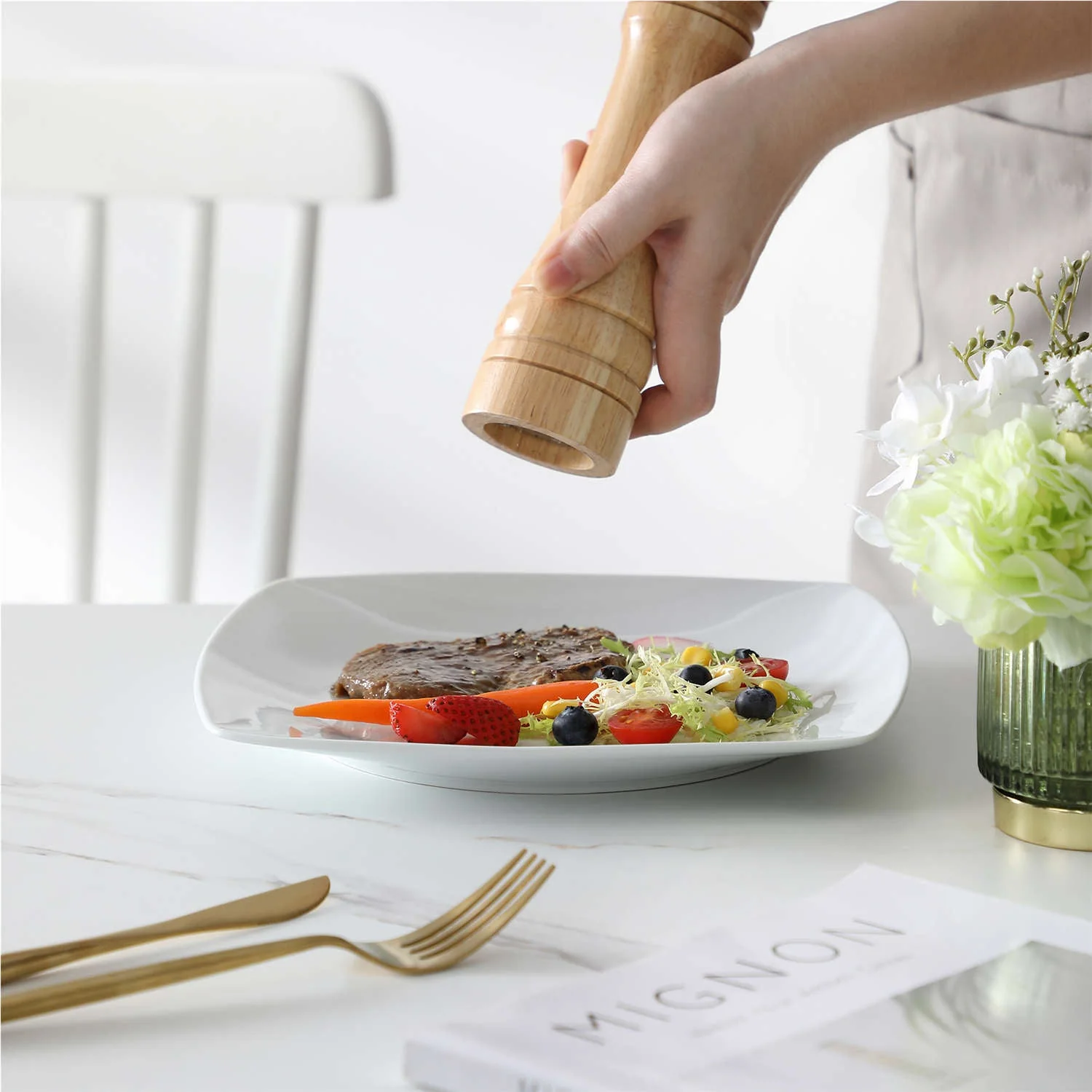 Julia 18 Piece Dinnerware Set - Image 5