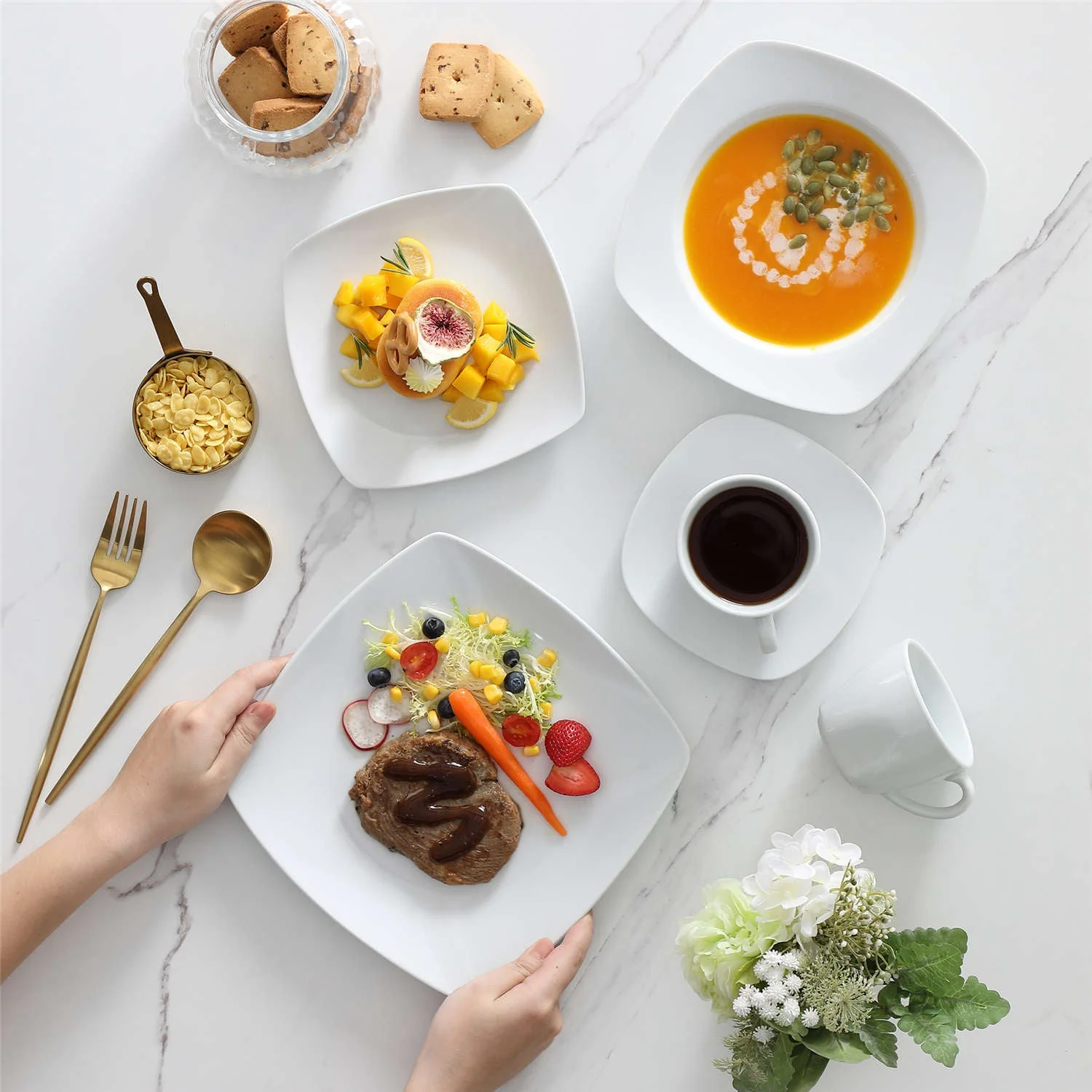 Julia 30 Piece Dinnerware Set - Image 3