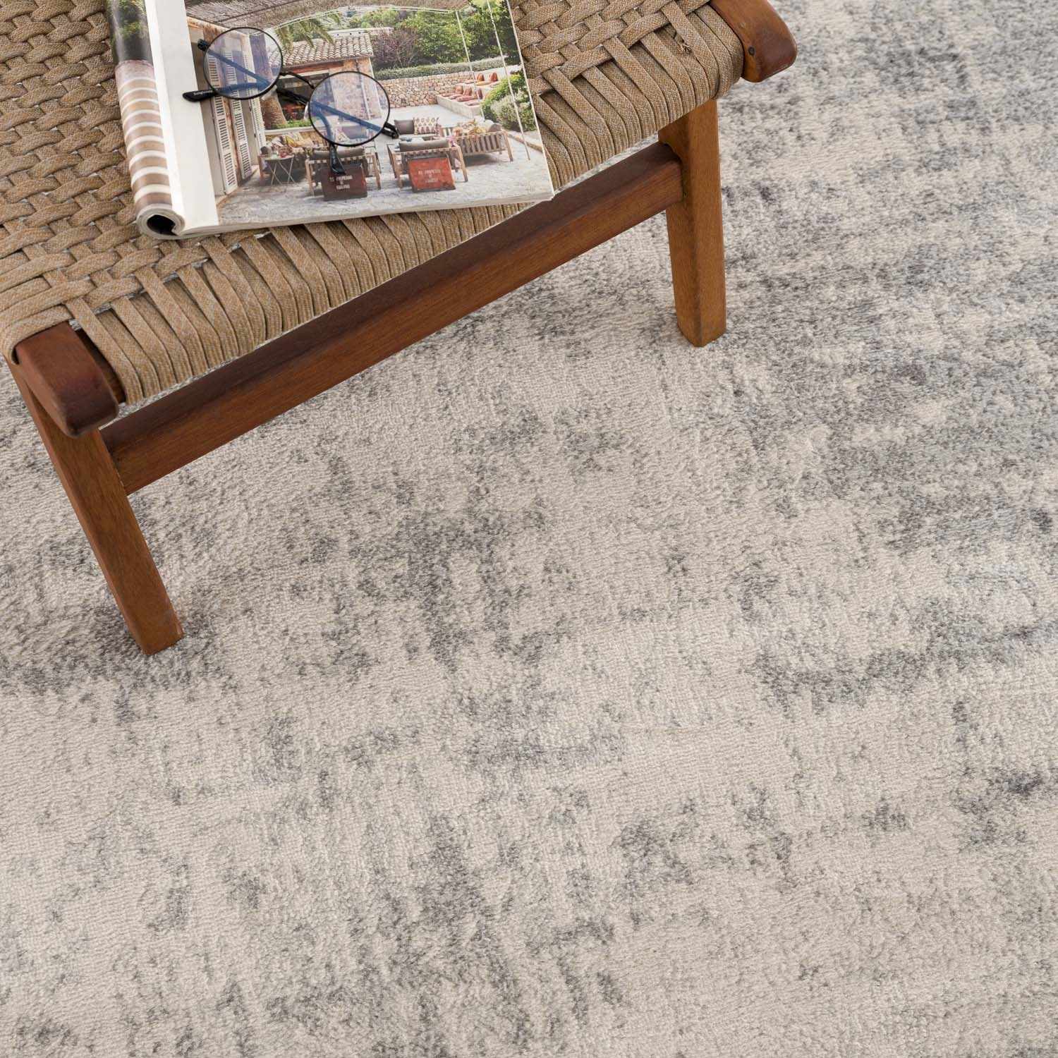 Kalanganan Abstract Gray Rug - Clearance - Image 12