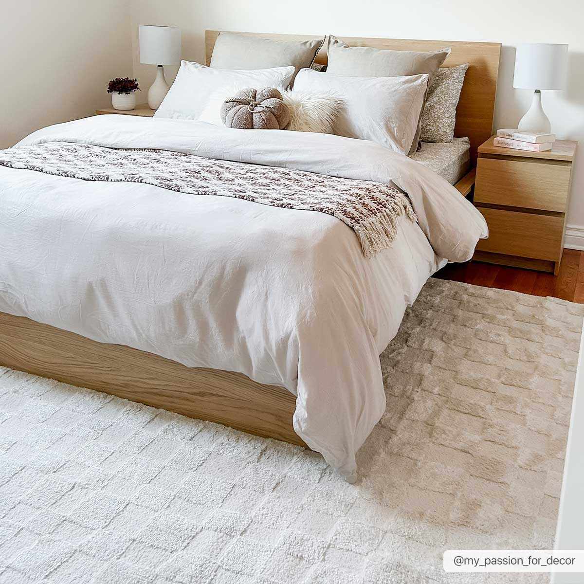 Keesa Checkered Area Rug - Image 3