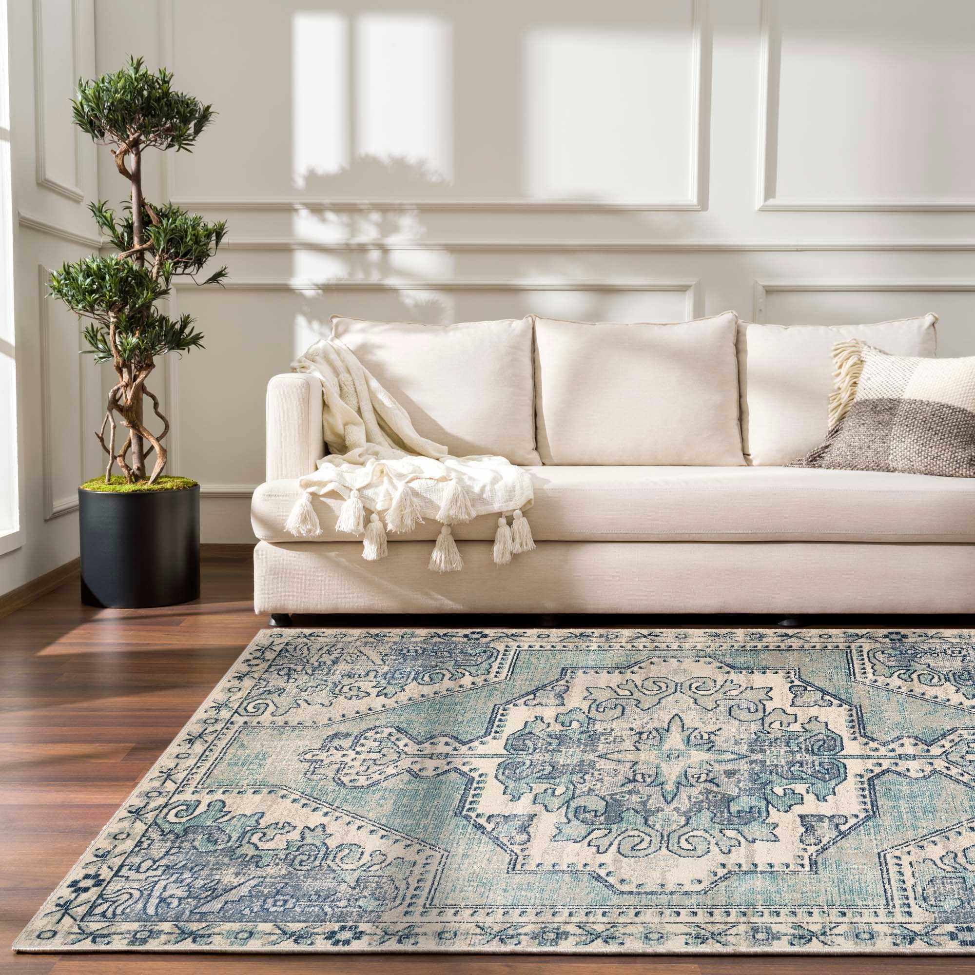 Kenmare Blue Medallion Rug - Clearance - Image 16