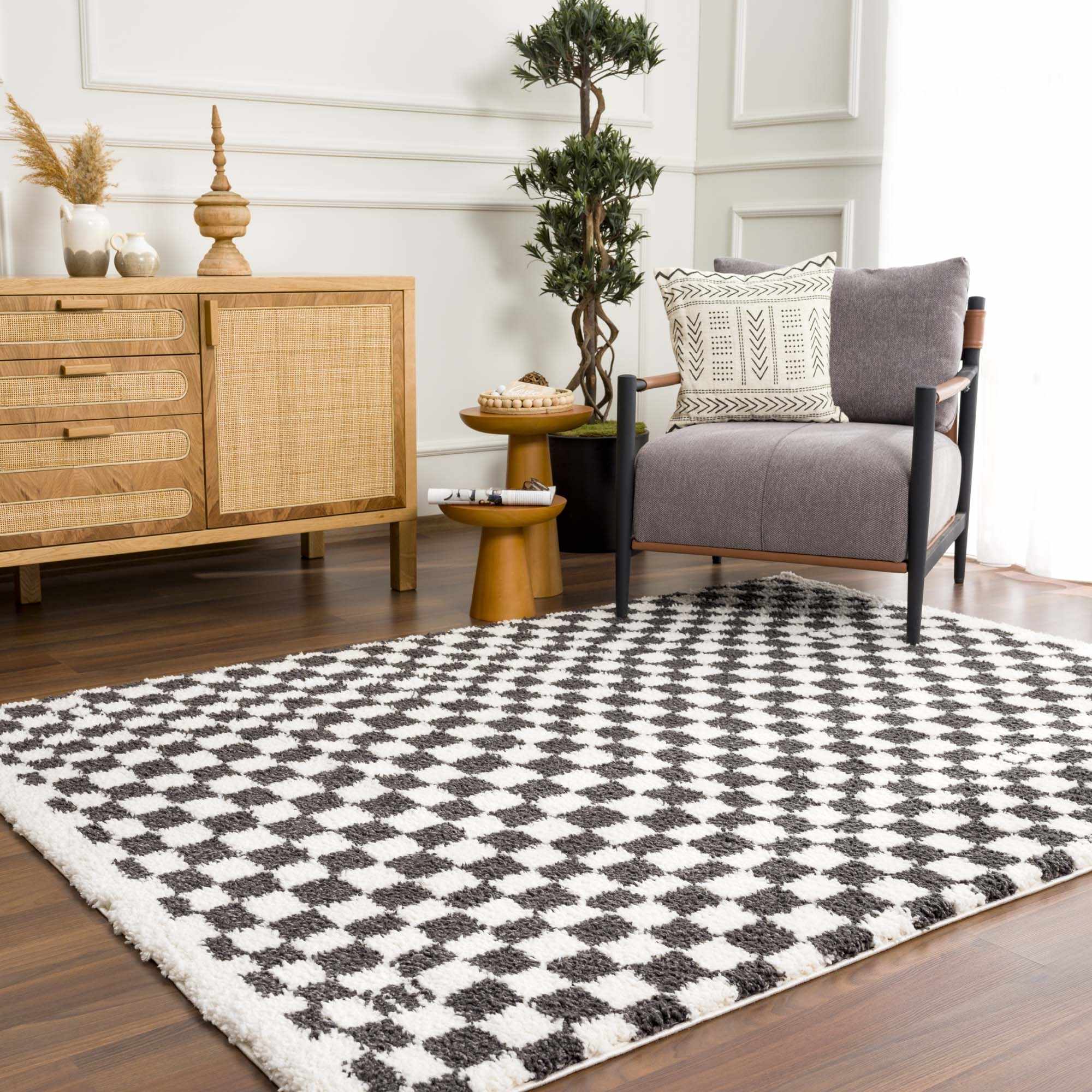 Kieu Black & White Checkered Shag Rug - Image 17