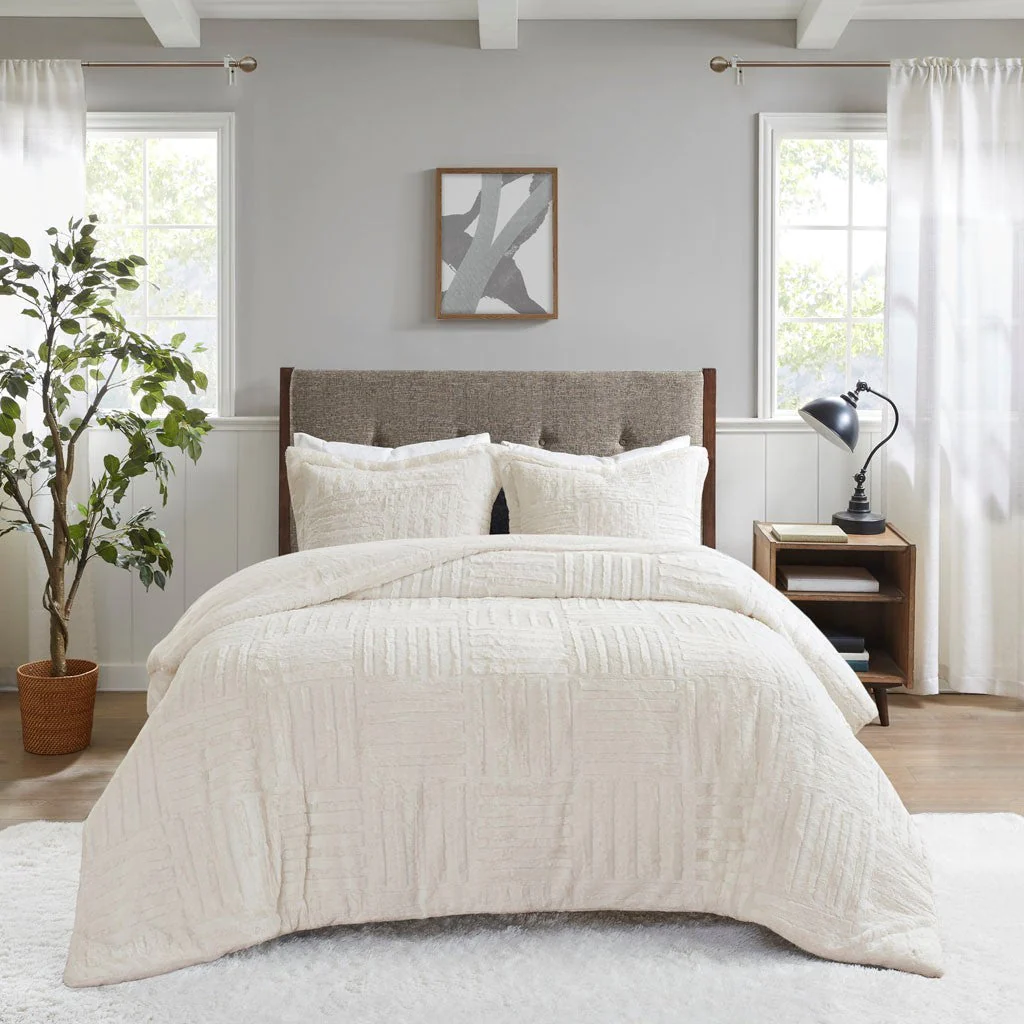King/Cal King Fur Down Alternative Comforter Mini Set - Image 9