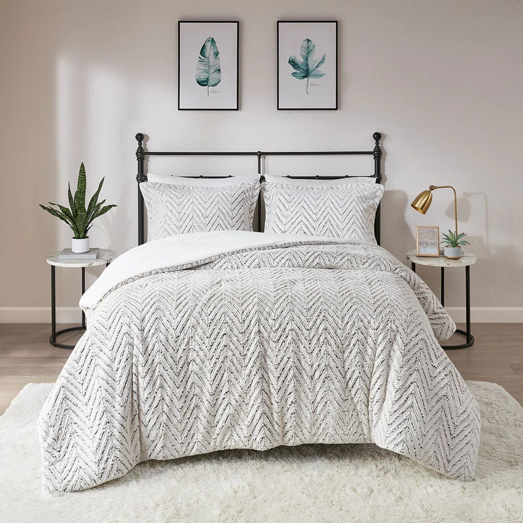 King/Cal King Ultra Plush Down Alternative Comforter Set - Image 2