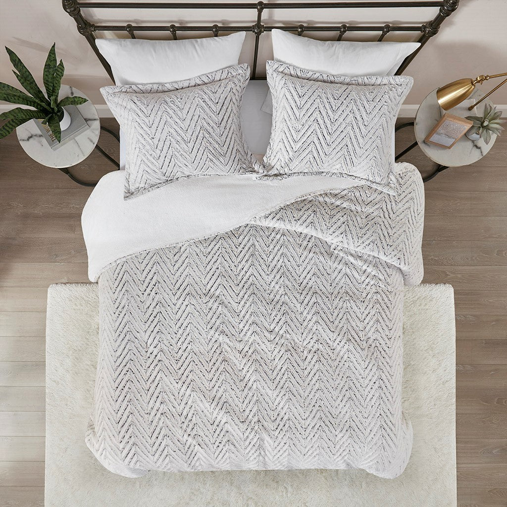 King/Cal King Ultra Plush Down Alternative Comforter Set - Image 3