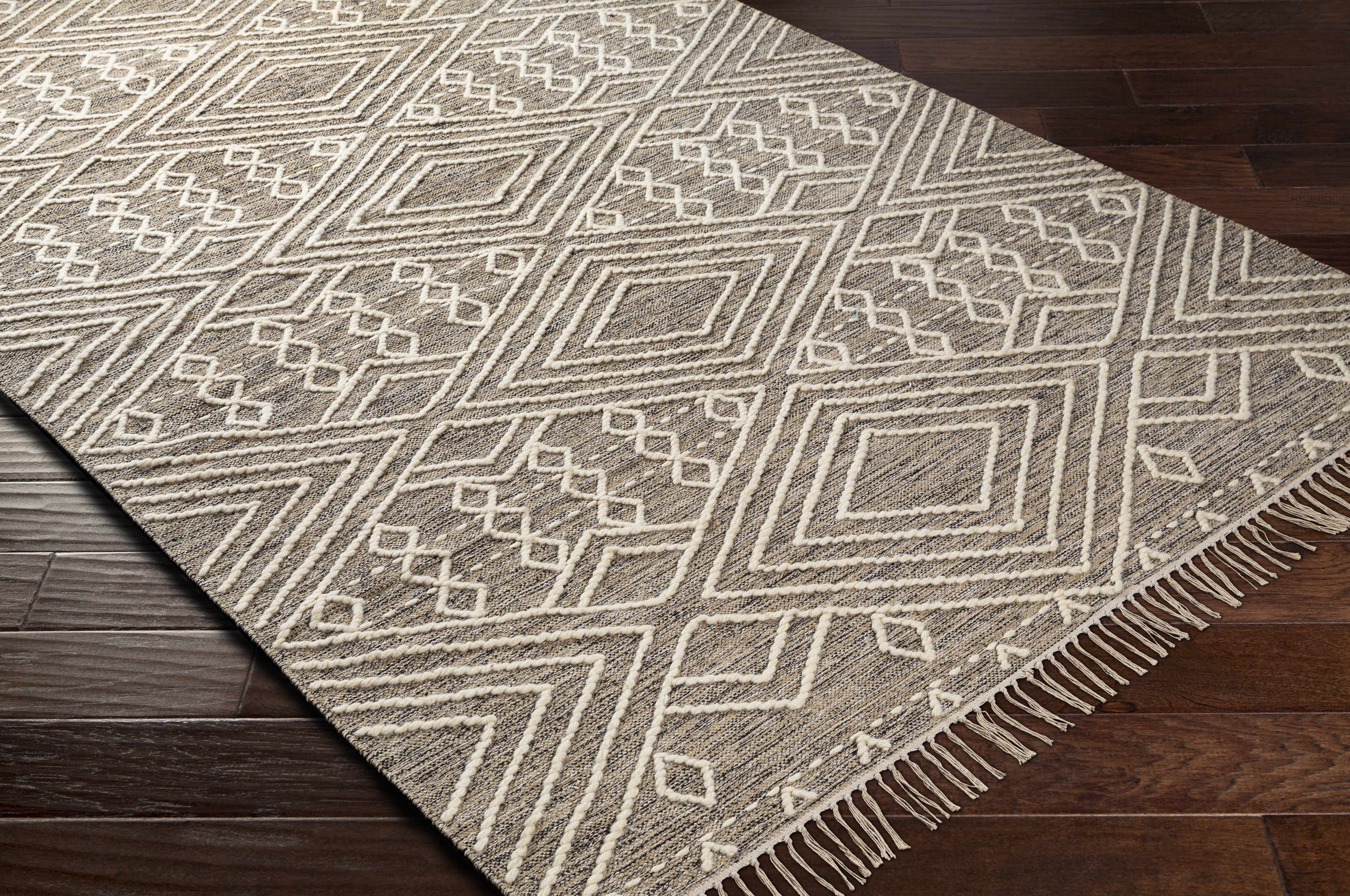 Kingsclere Area Rug - Clearance - Image 4